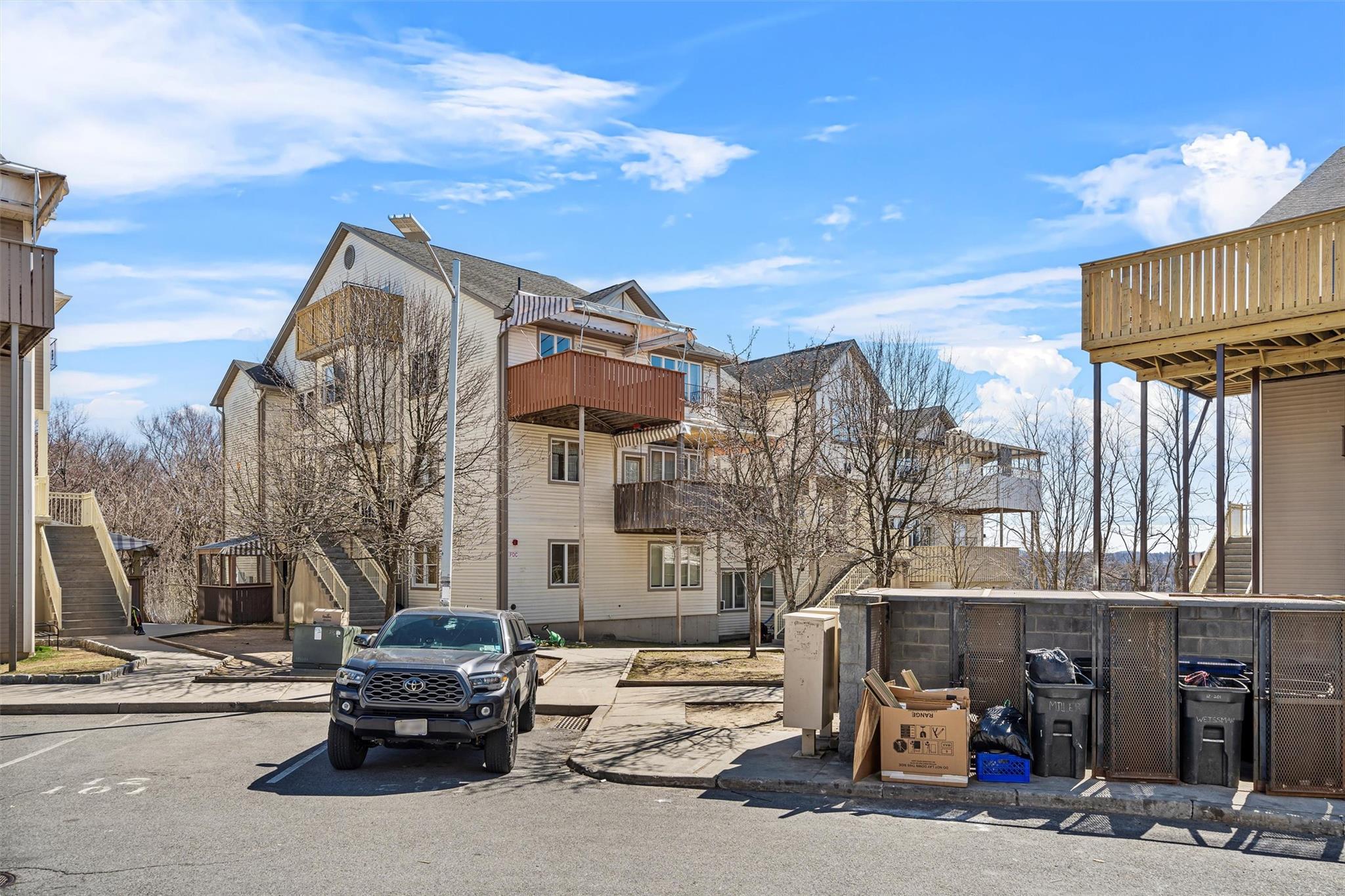 #2 photo, 14 Hamburg Way, Monroe , NY 10950