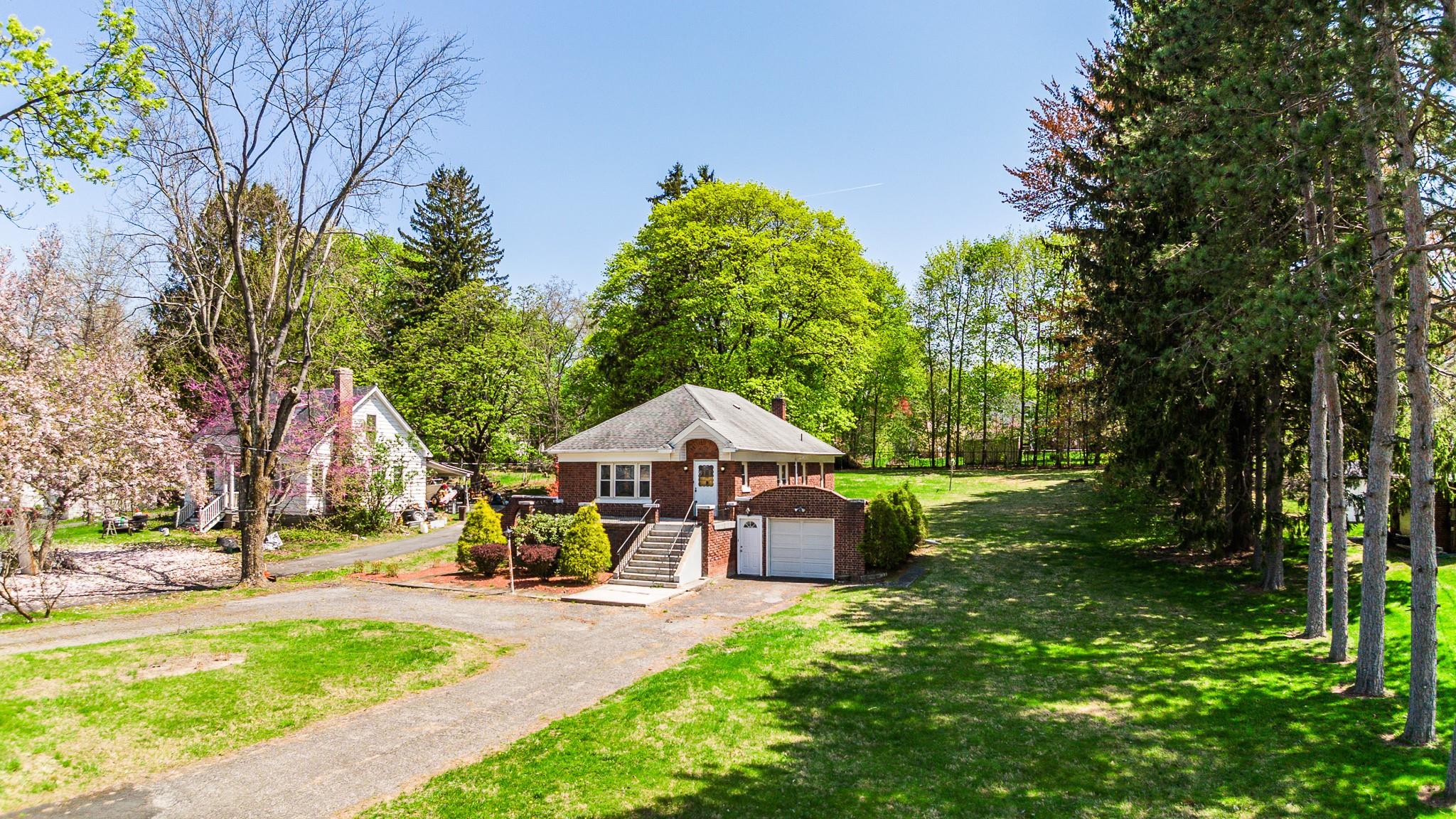 #2 photo, 263 Quassaick Avenue, New Windsor , NY 12553