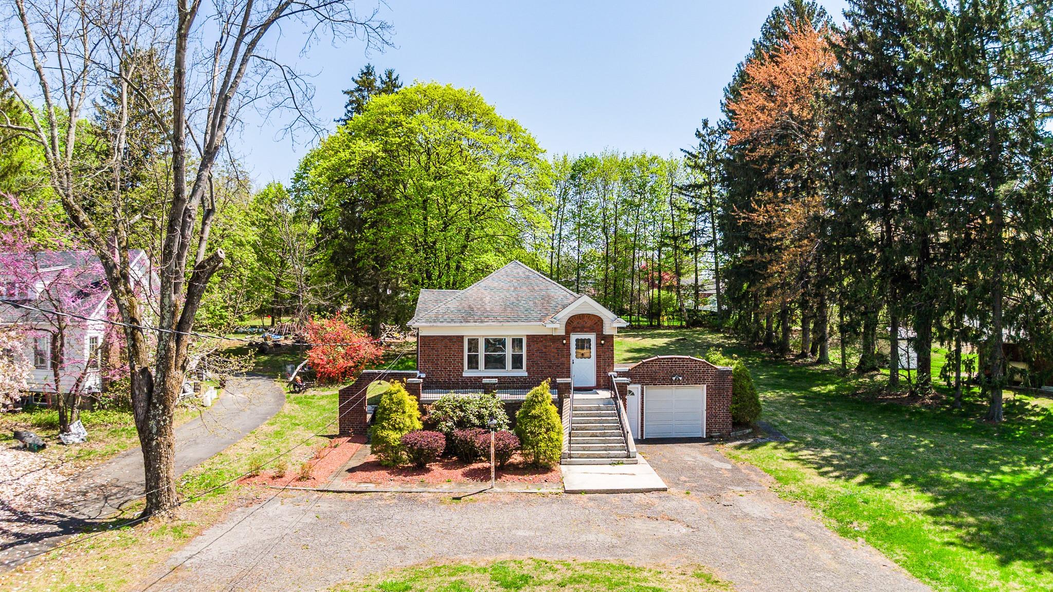 #4 photo, 263 Quassaick Avenue, New Windsor , NY 12553