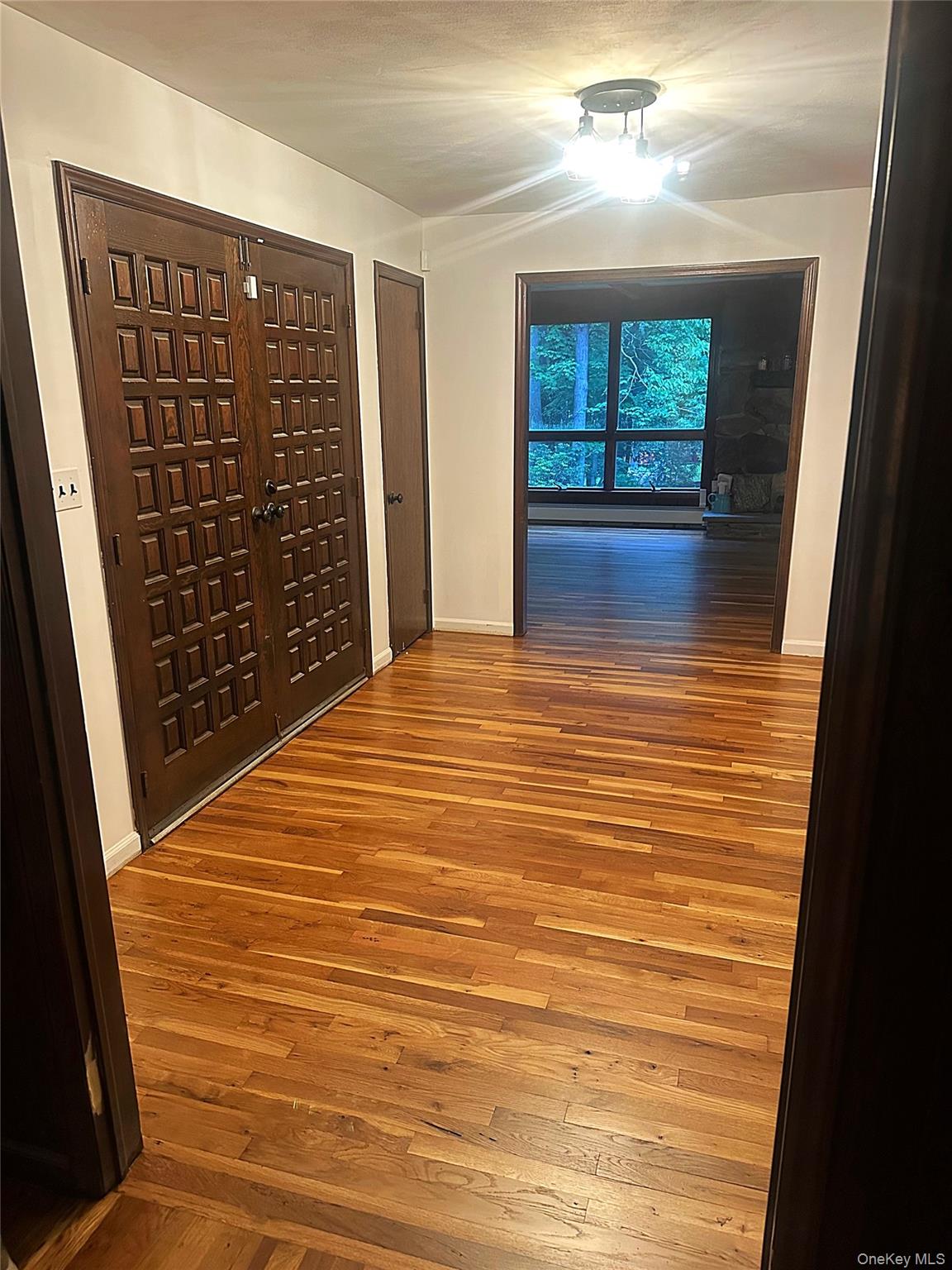 #9 photo, 39 Cliff Road, Port Jefferson , NY 11777