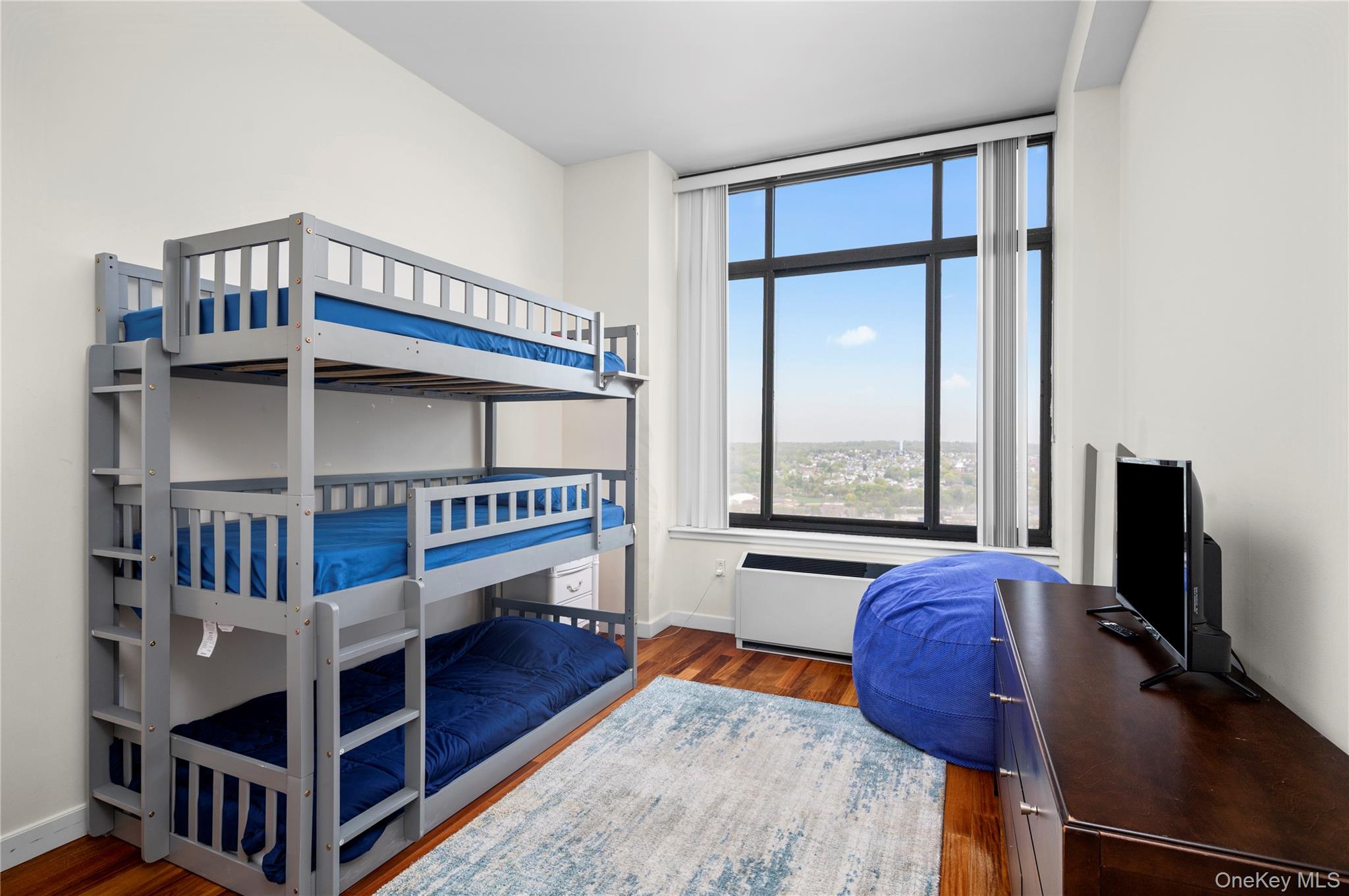 #10 photo, 10 City Place, White Plains , NY 10601