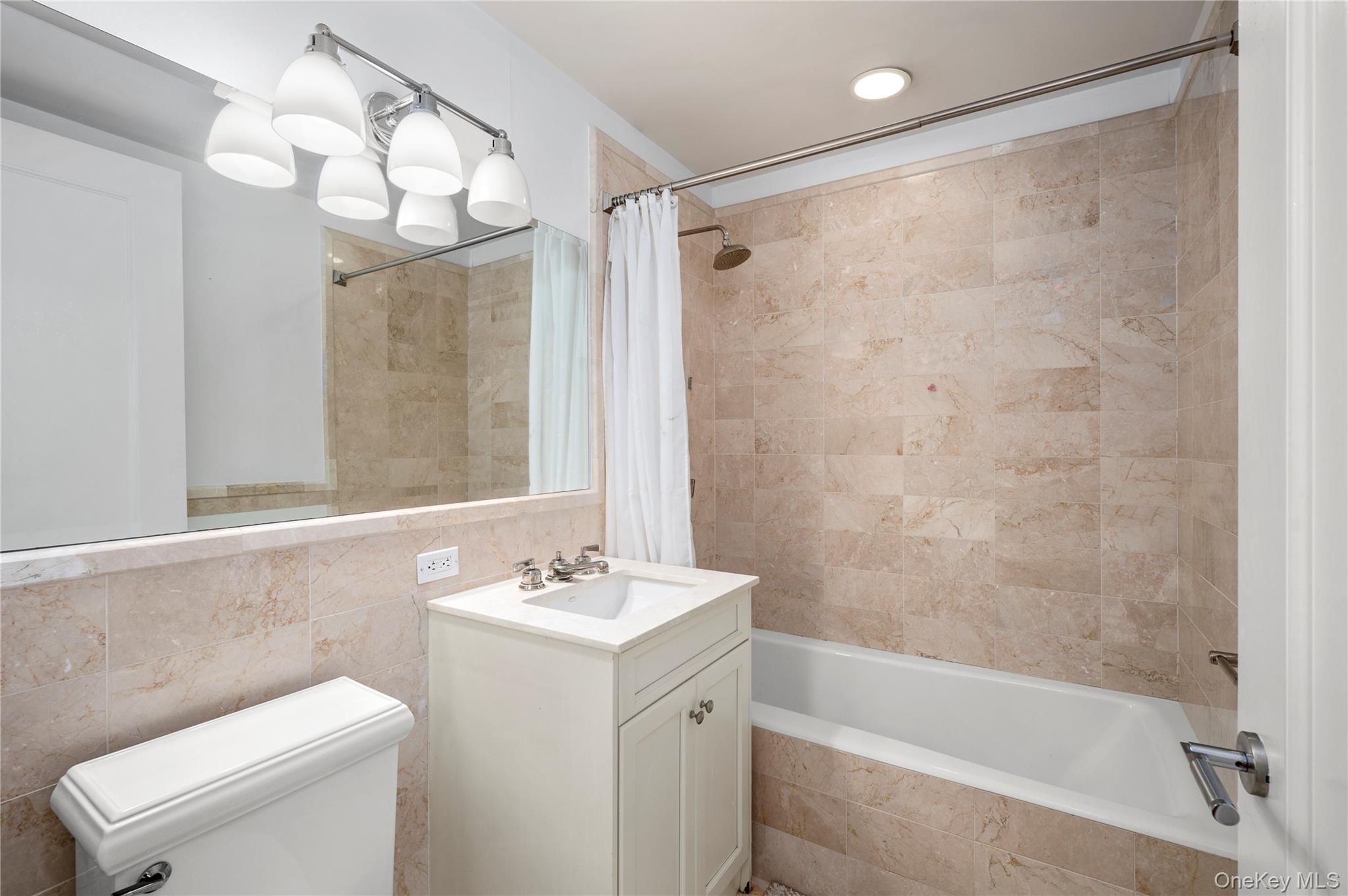 #12 photo, 10 City Place, White Plains , NY 10601