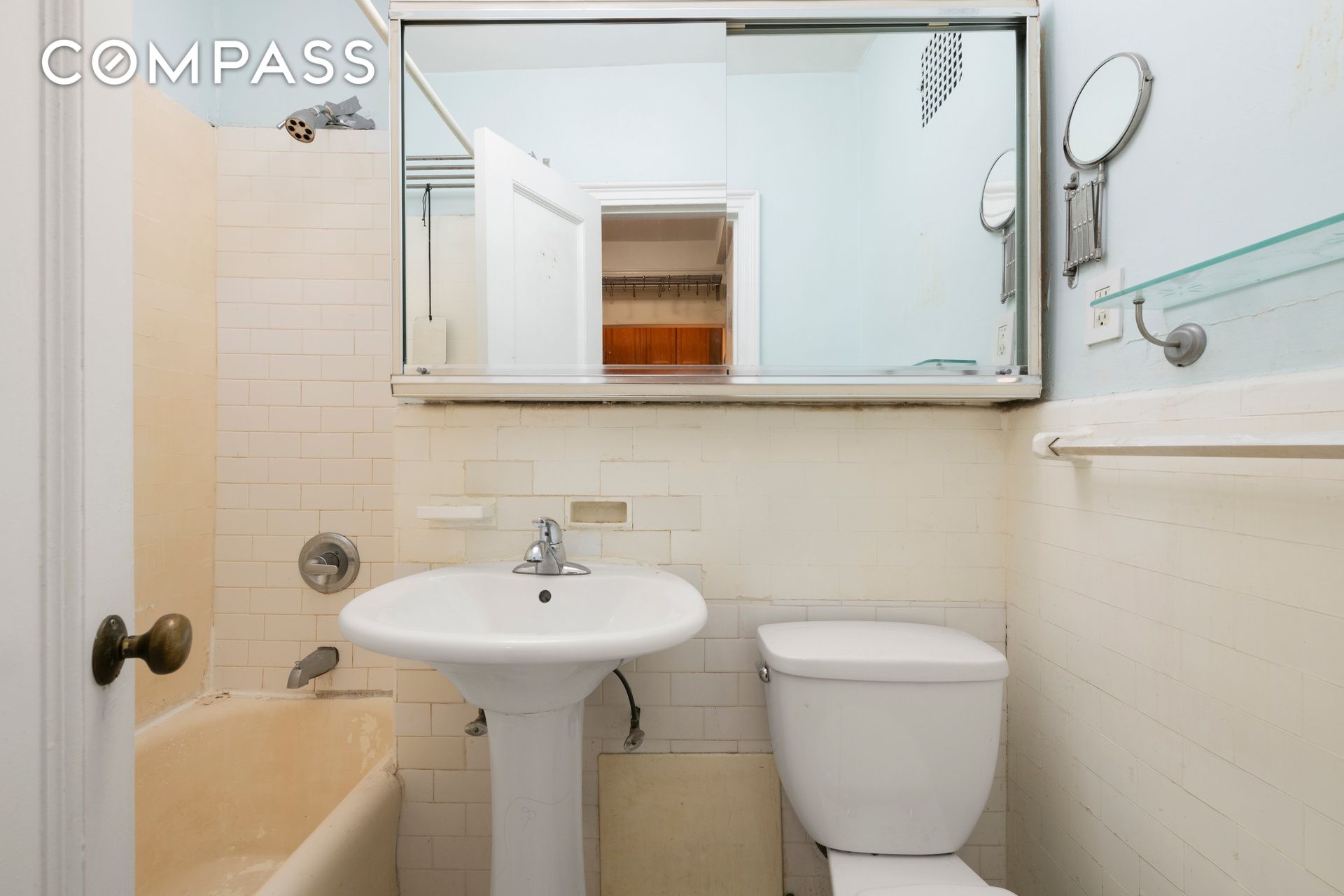 #7 photo, 20 W 72nd Street, マンハッタン Upper West Side , NY 10023