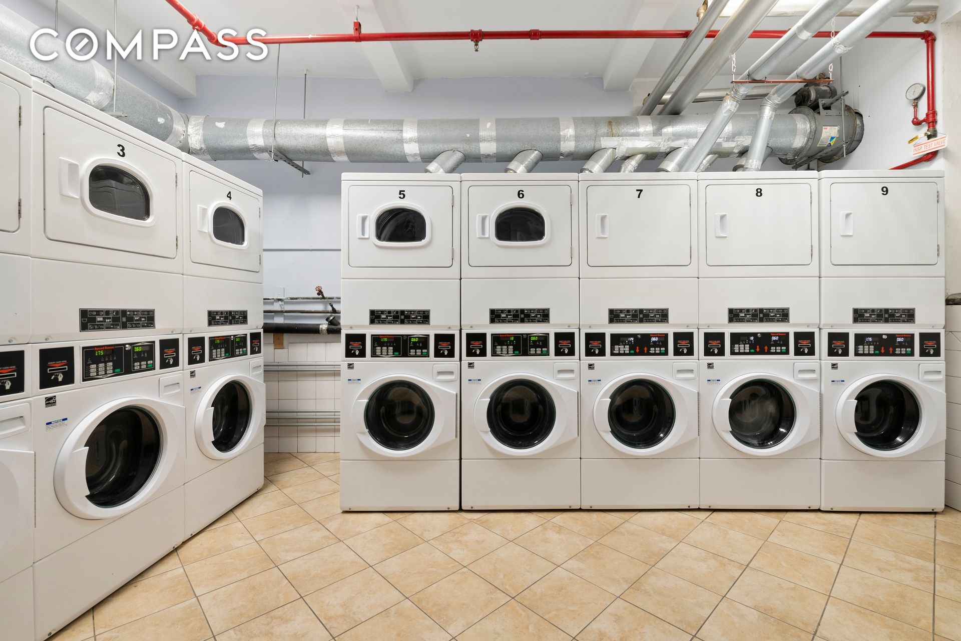 #8 photo, 20 W 72nd Street, マンハッタン Upper West Side , NY 10023