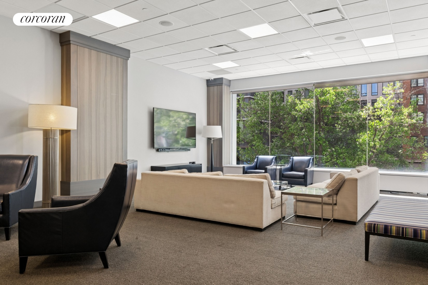 #13 photo, 61 W 62ND Street, マンハッタン Lincoln Square , NY 10023