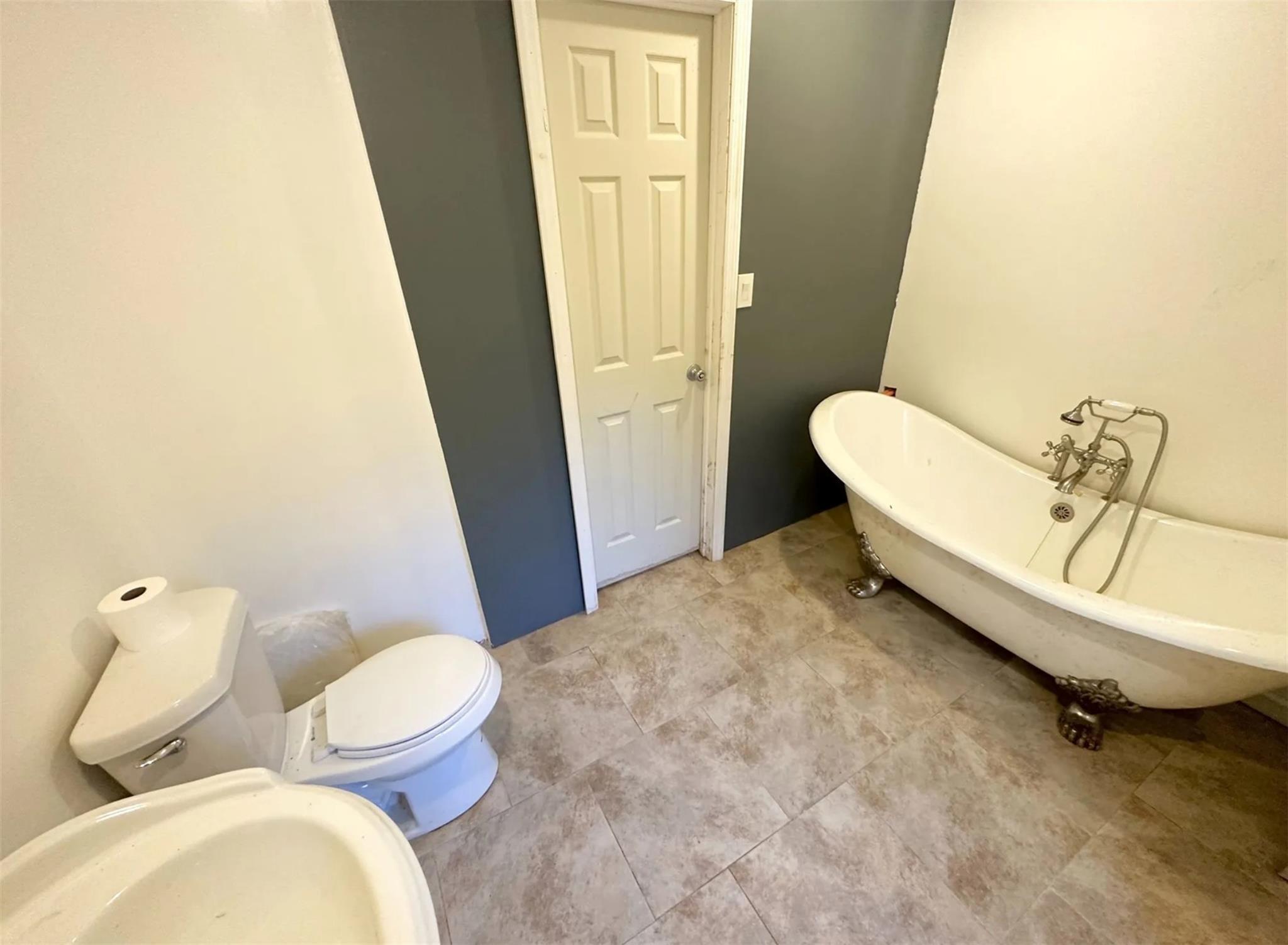 #17 photo, 30 Delaware Avenue, Long Beach , NY 11561