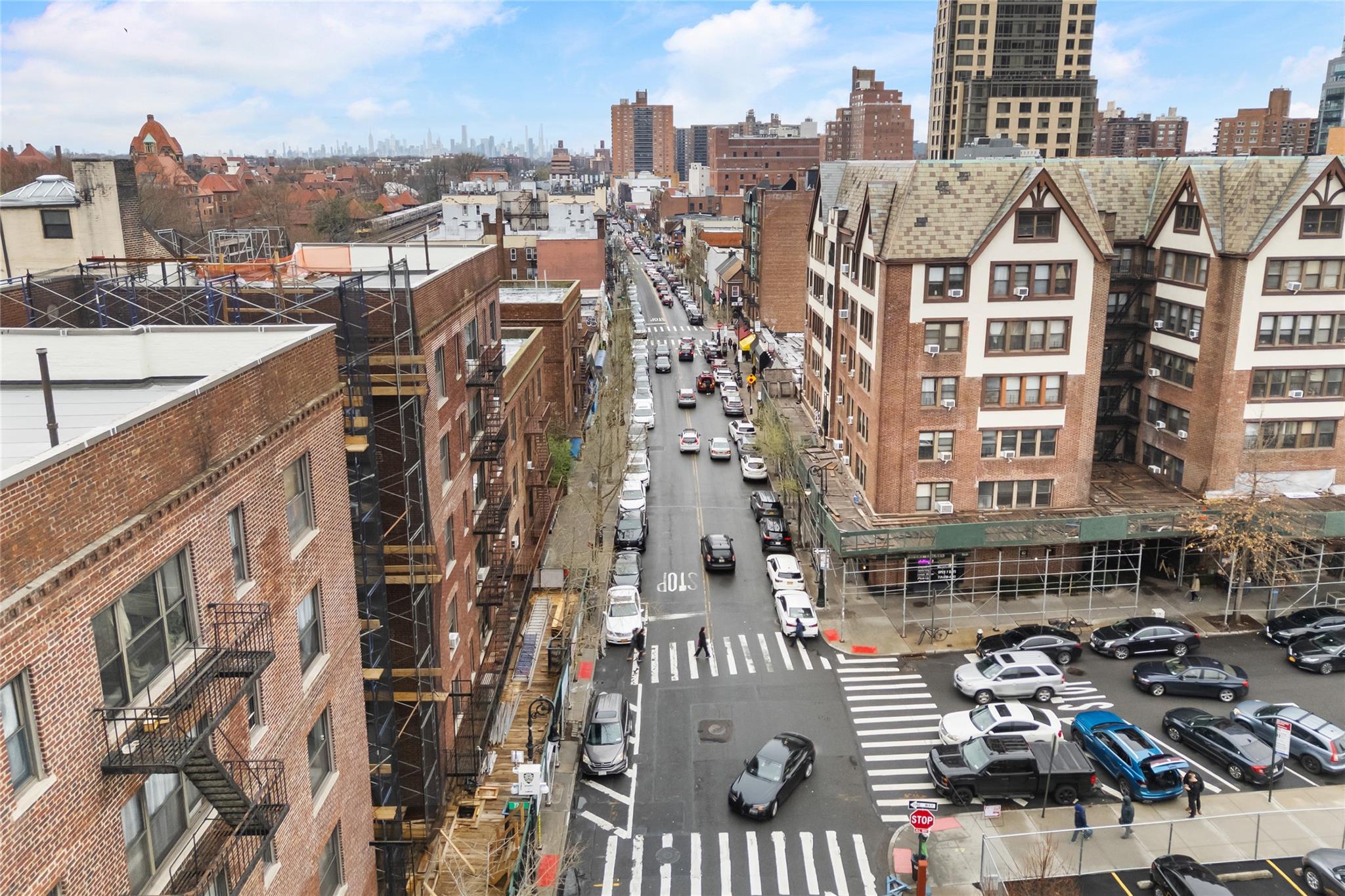 #5 photo, 72-34 Austin Street, クイーンズ区 Forest Hills , NY 11375