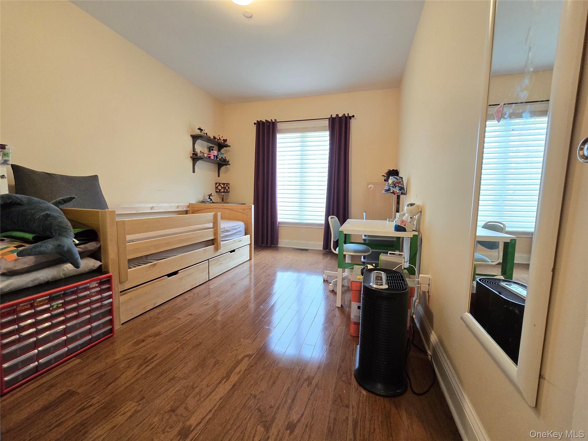 #16 photo, 337 Park Crescent, クイーンズ区 College Point , NY 11356