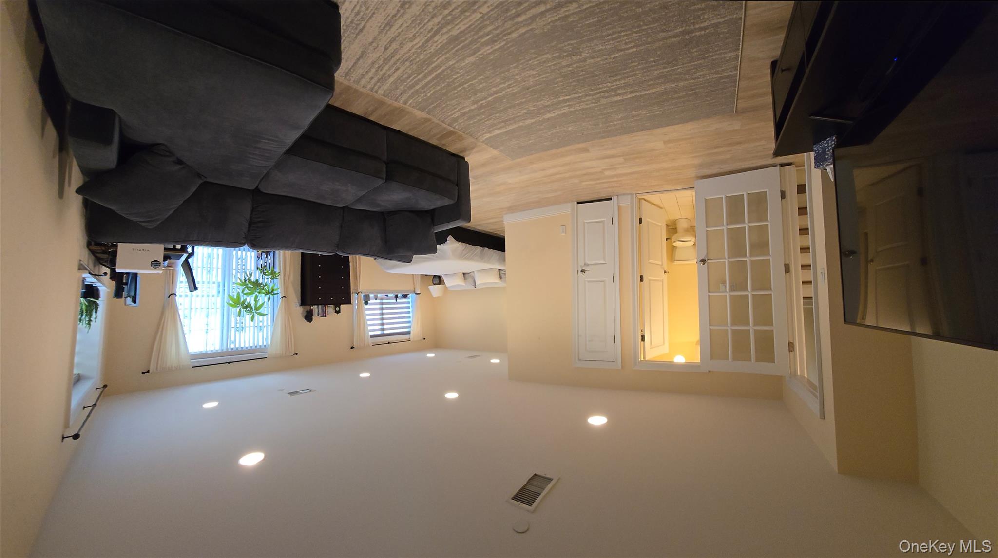 #19 photo, 337 Park Crescent, クイーンズ区 College Point , NY 11356