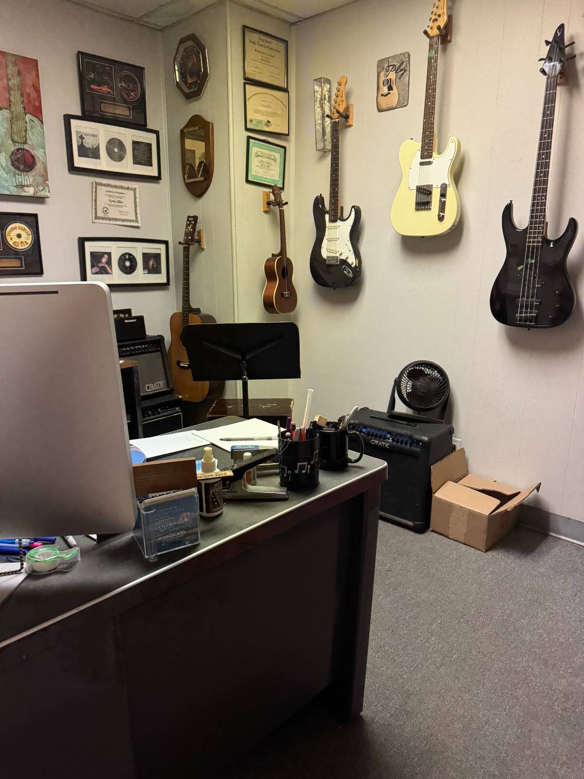 #11 photo, 22-03 Steinway ST, クイーンズ区 Astoria , NY 11105