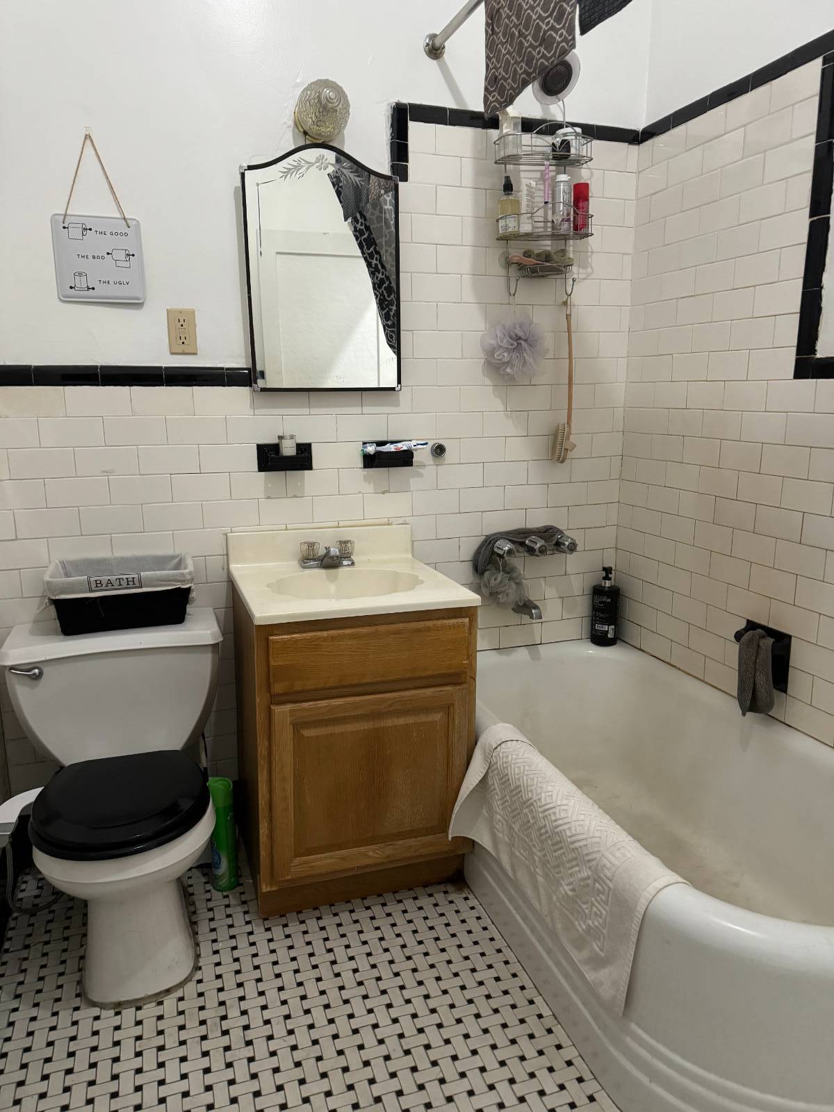 #16 photo, 22-03 Steinway ST, クイーンズ区 Astoria , NY 11105