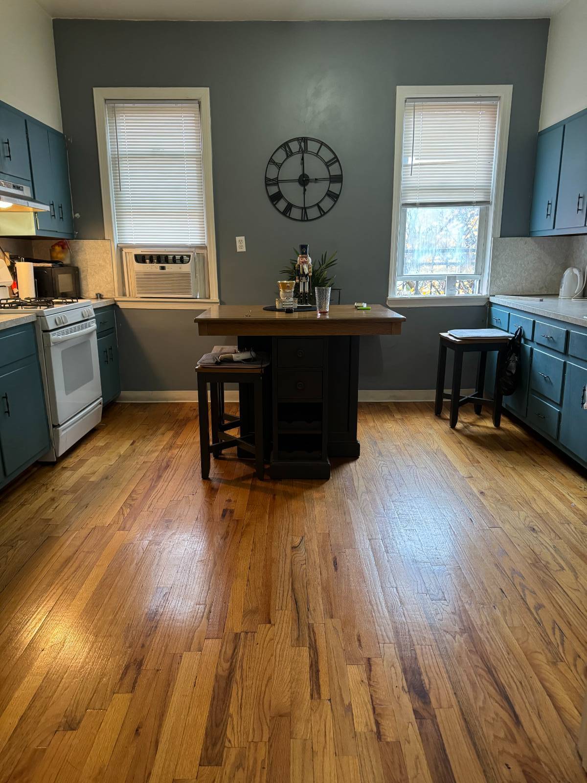 #17 photo, 22-03 Steinway ST, クイーンズ区 Astoria , NY 11105