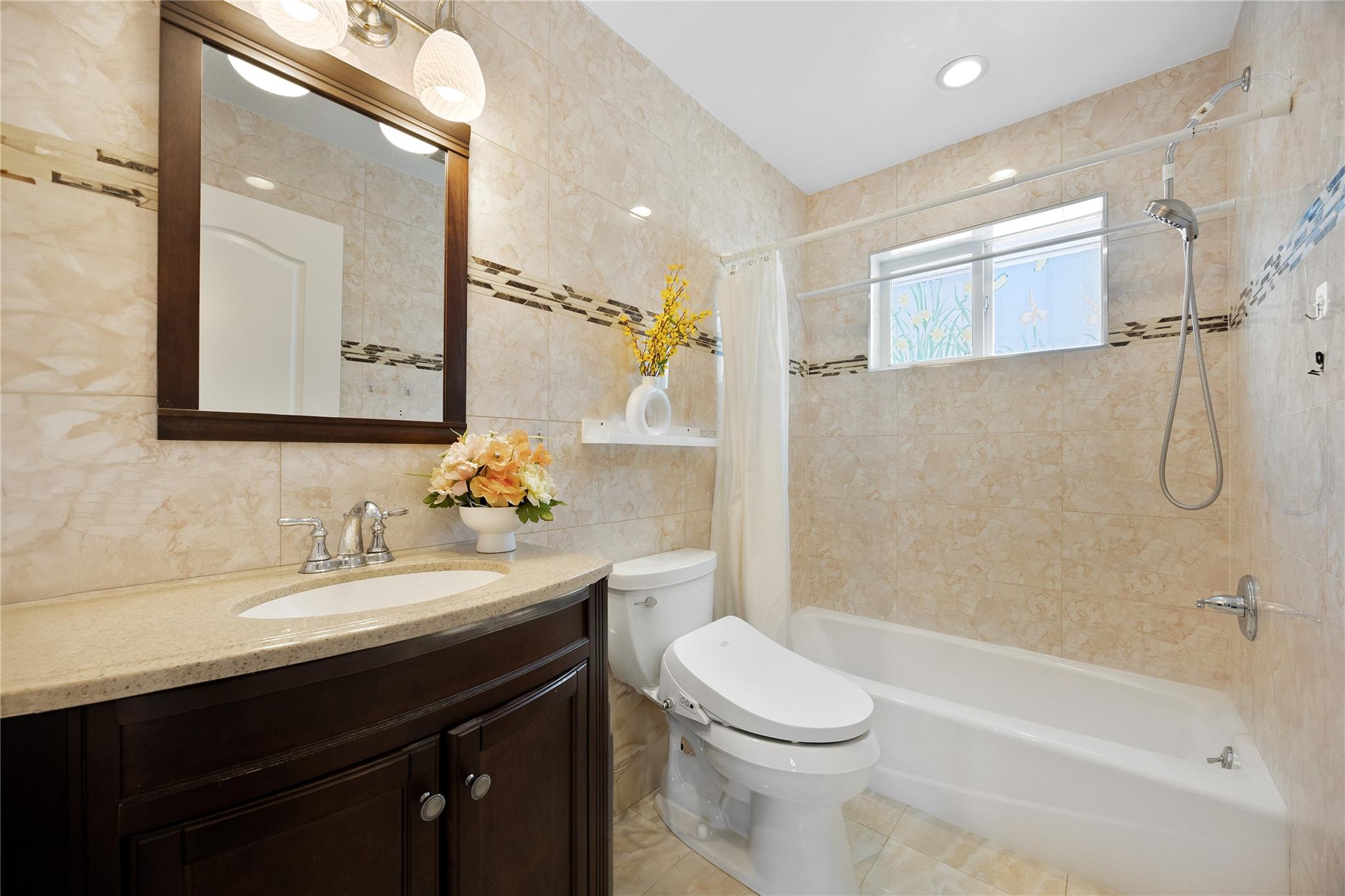 #12 photo, 37 Maple Street, ナッソー郡 Roslyn Heights , NY 11577