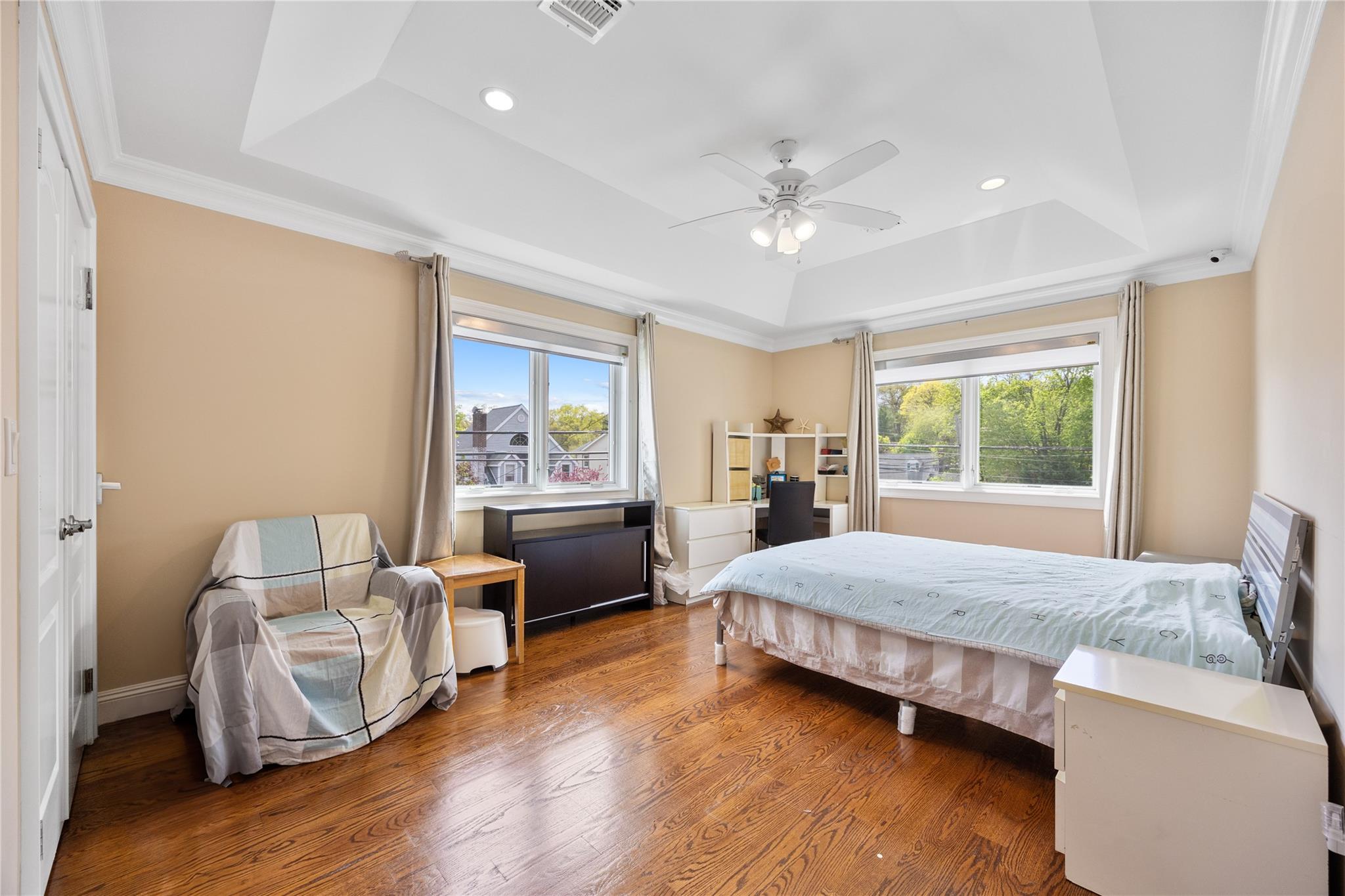 #14 photo, 37 Maple Street, ナッソー郡 Roslyn Heights , NY 11577