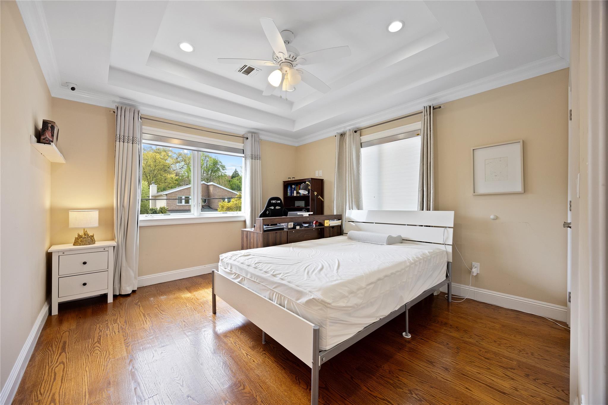 #17 photo, 37 Maple Street, ナッソー郡 Roslyn Heights , NY 11577