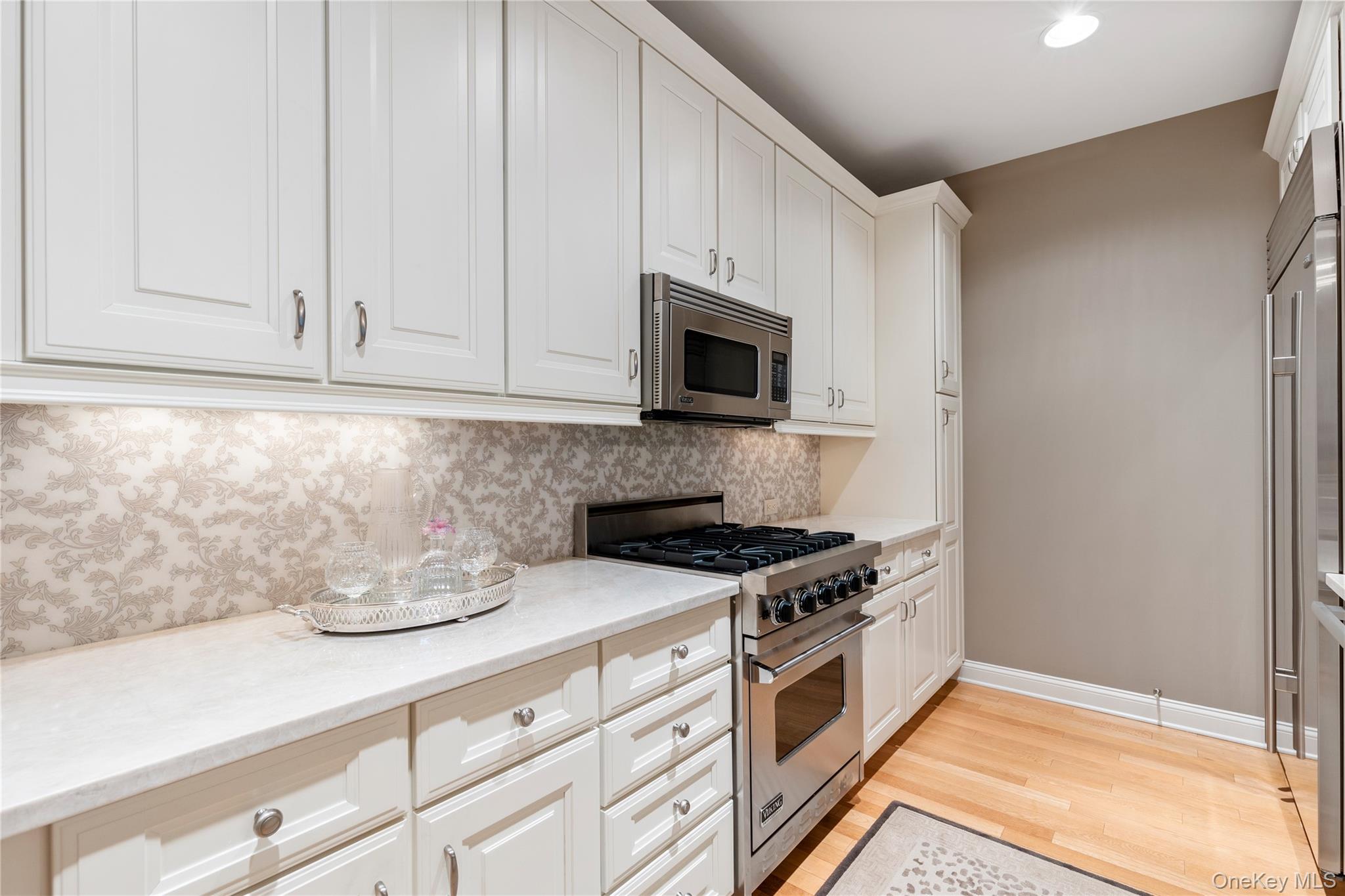 #6 photo, 1 Christie Place, Scarsdale , NY 10583