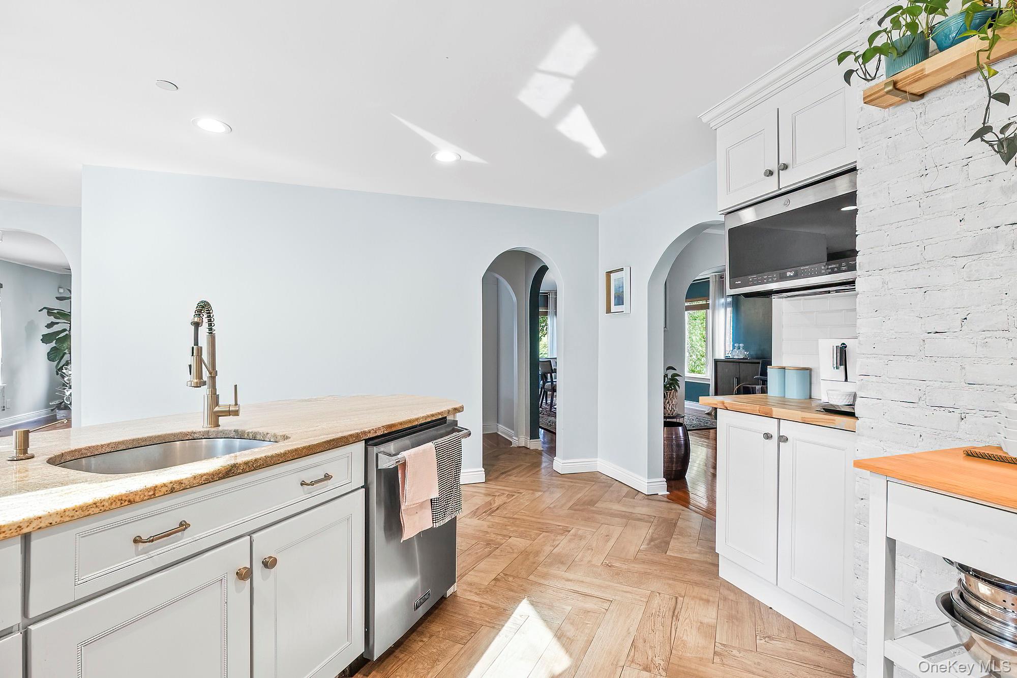 #8 photo, 126 Lincoln Avenue, West Harrison , NY 10604