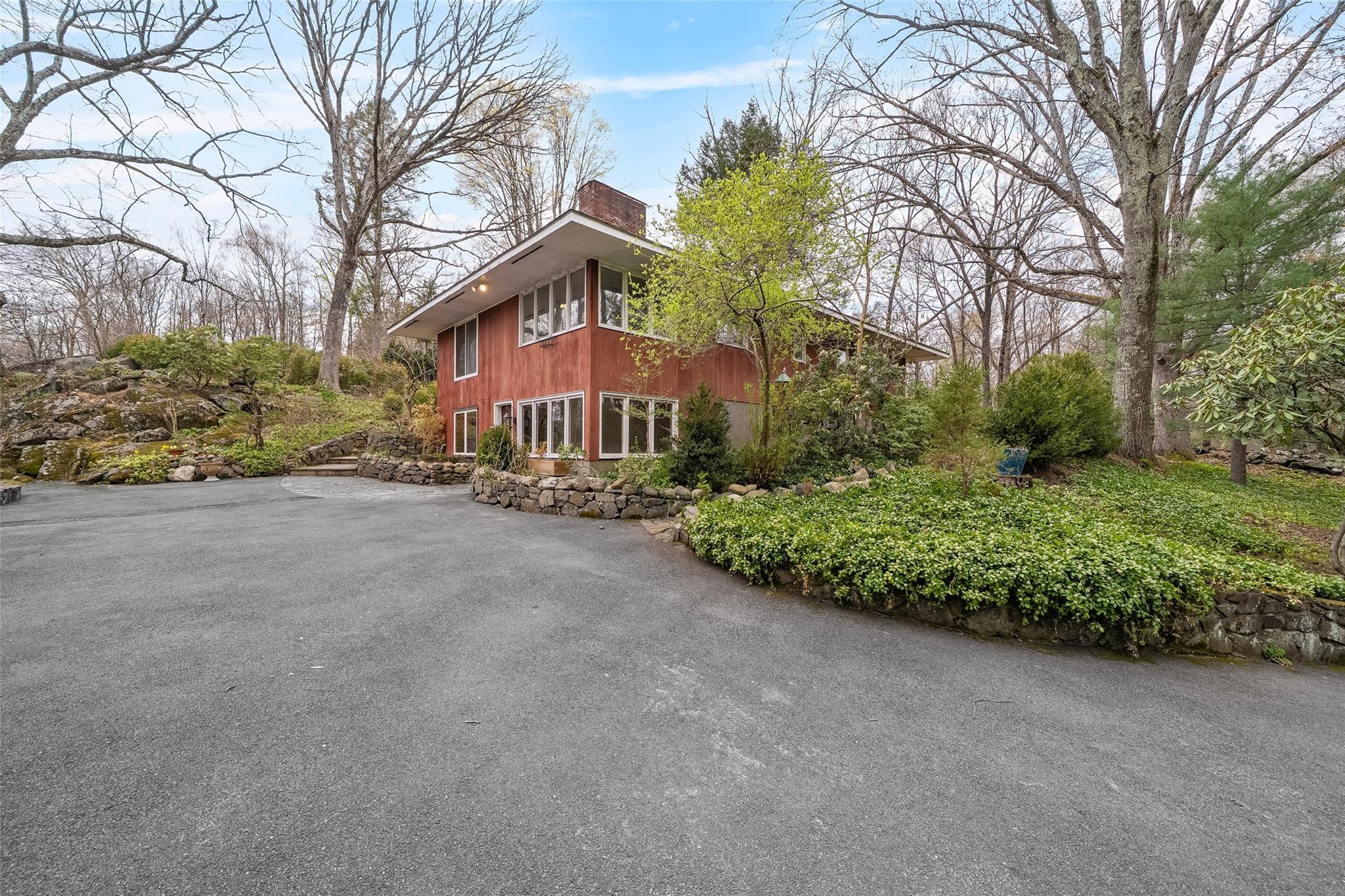 #1 photo, 230 Watch Hill Road, Cortlandt Manor , NY 10567