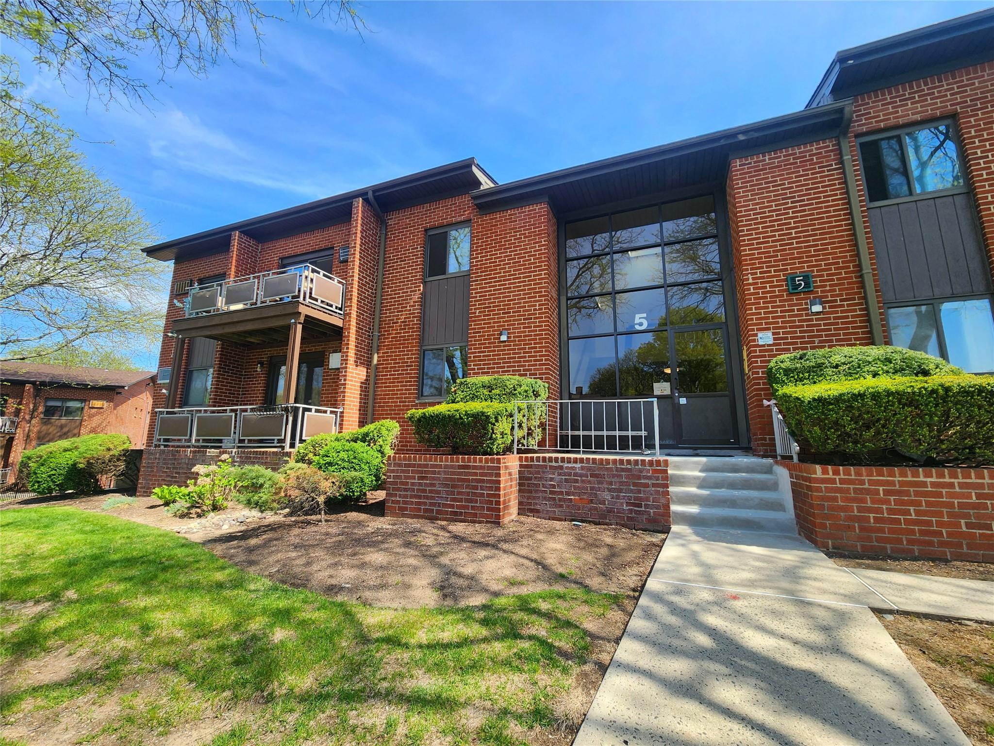 #1 photo, 5 Darian Court, Pomona , NY 10970