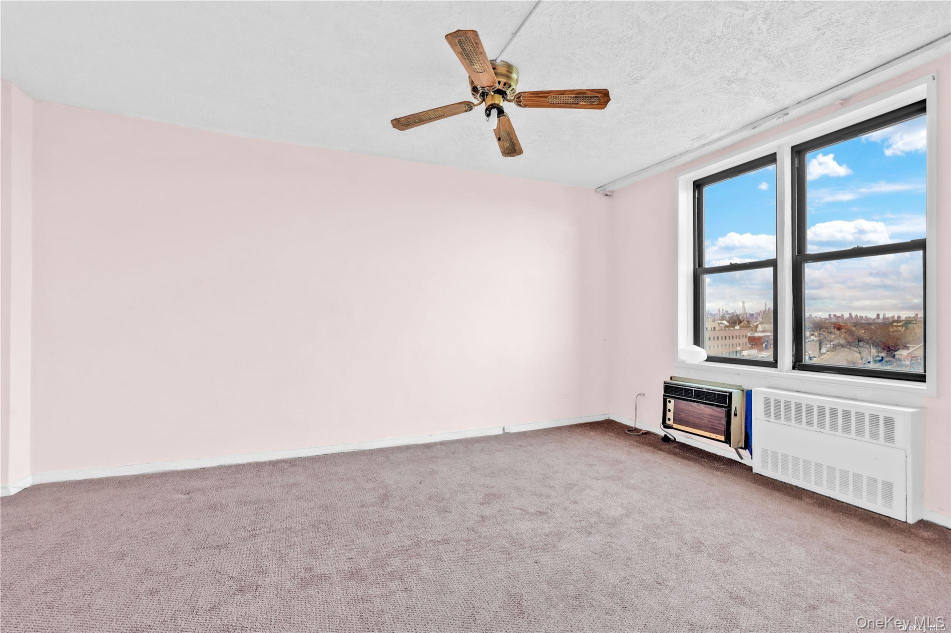 #3 photo, 108-05 Astoria Boulevard, クイーンズ区 East Elmhurst , NY 11369