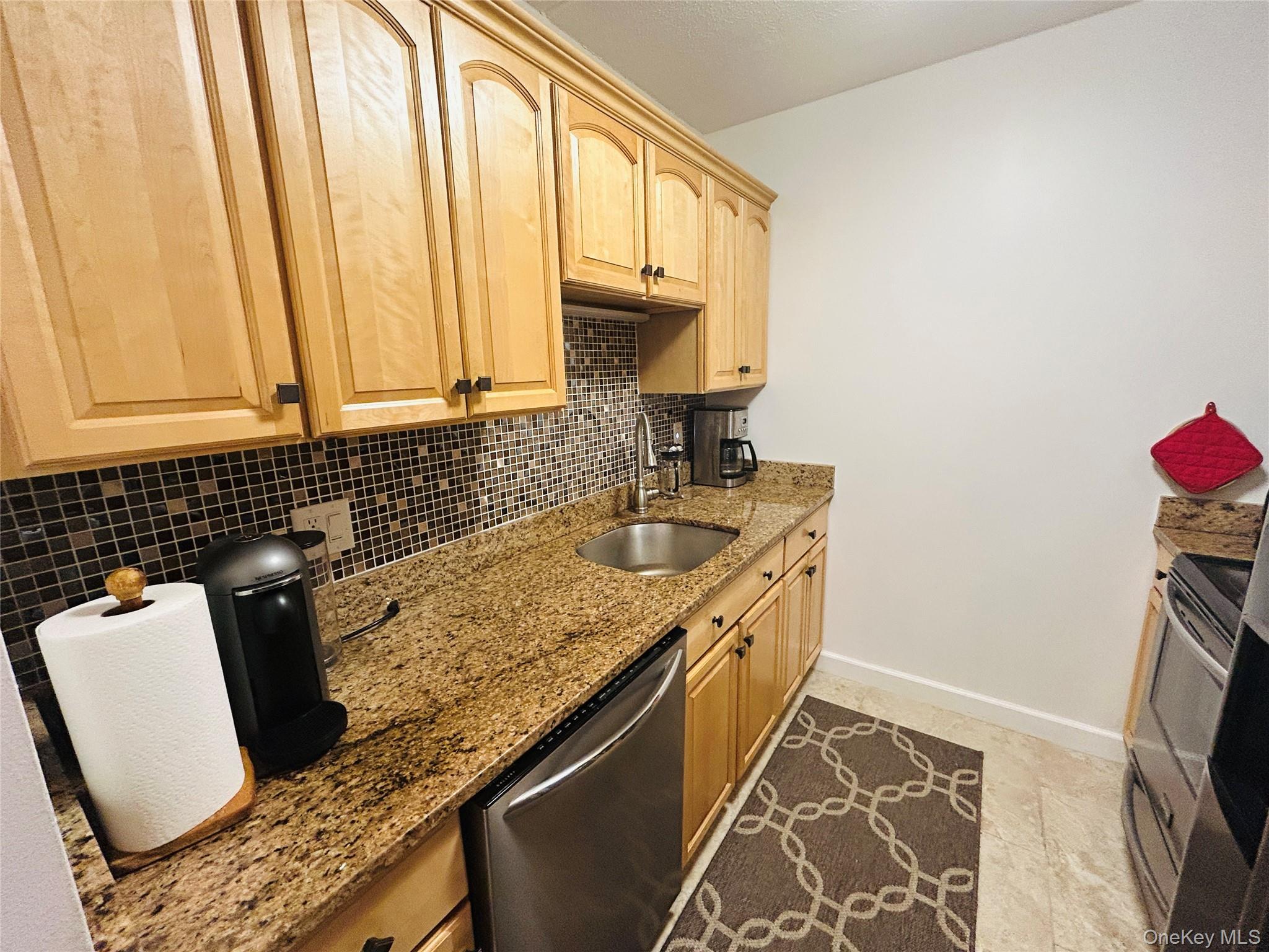 #3 photo, 136 Beach 117th Street, クイーンズ区 Rockaway Park , NY 11694