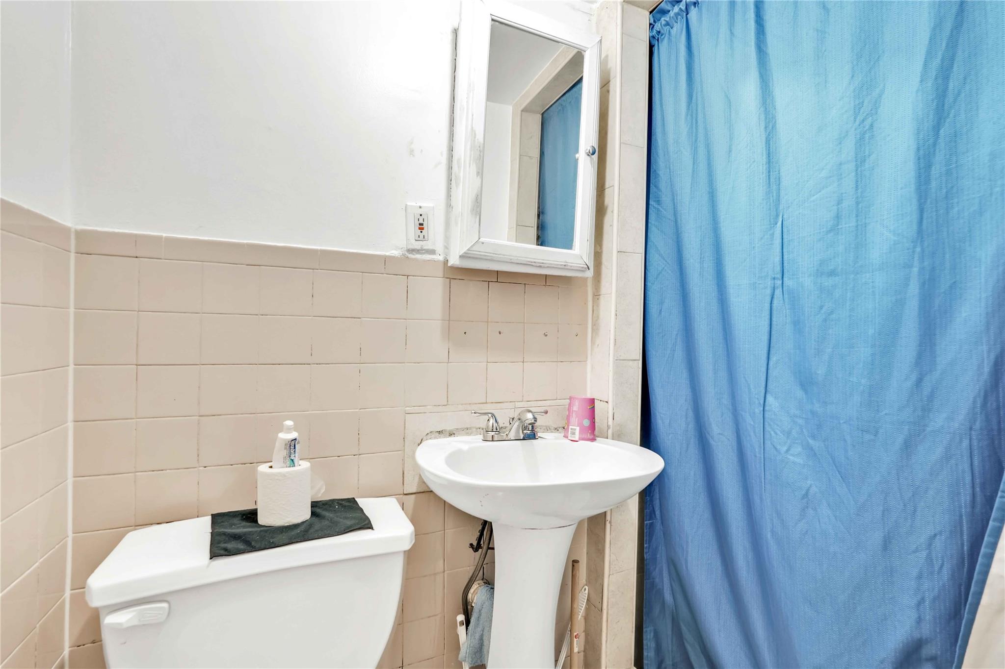 #10 photo, 104-55 128th Street, クイーンズ区 Richmond Hill S. , NY 11419