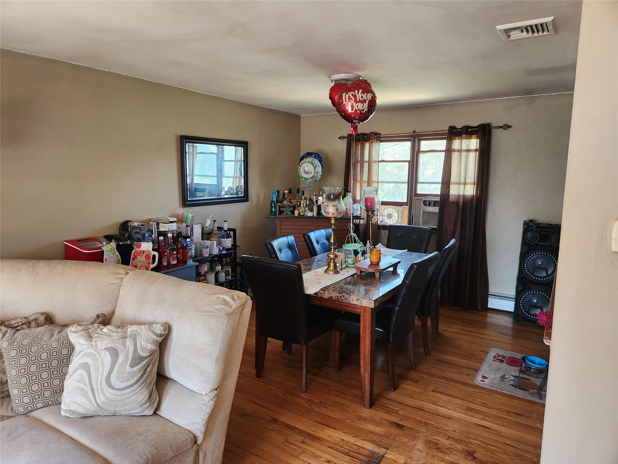 #10 photo, 35 Mulford Place, Hempstead , NY 11550