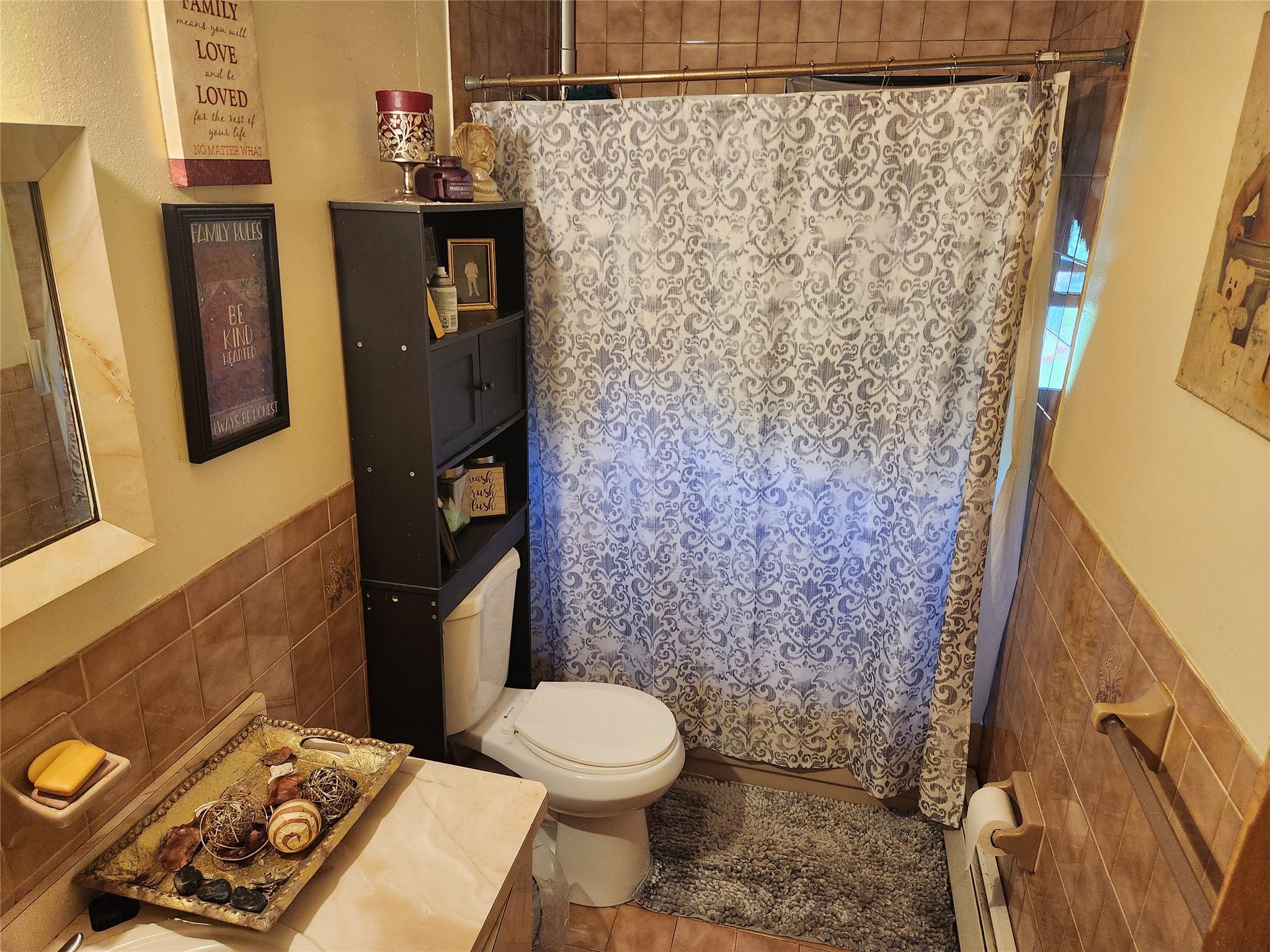 #14 photo, 35 Mulford Place, Hempstead , NY 11550