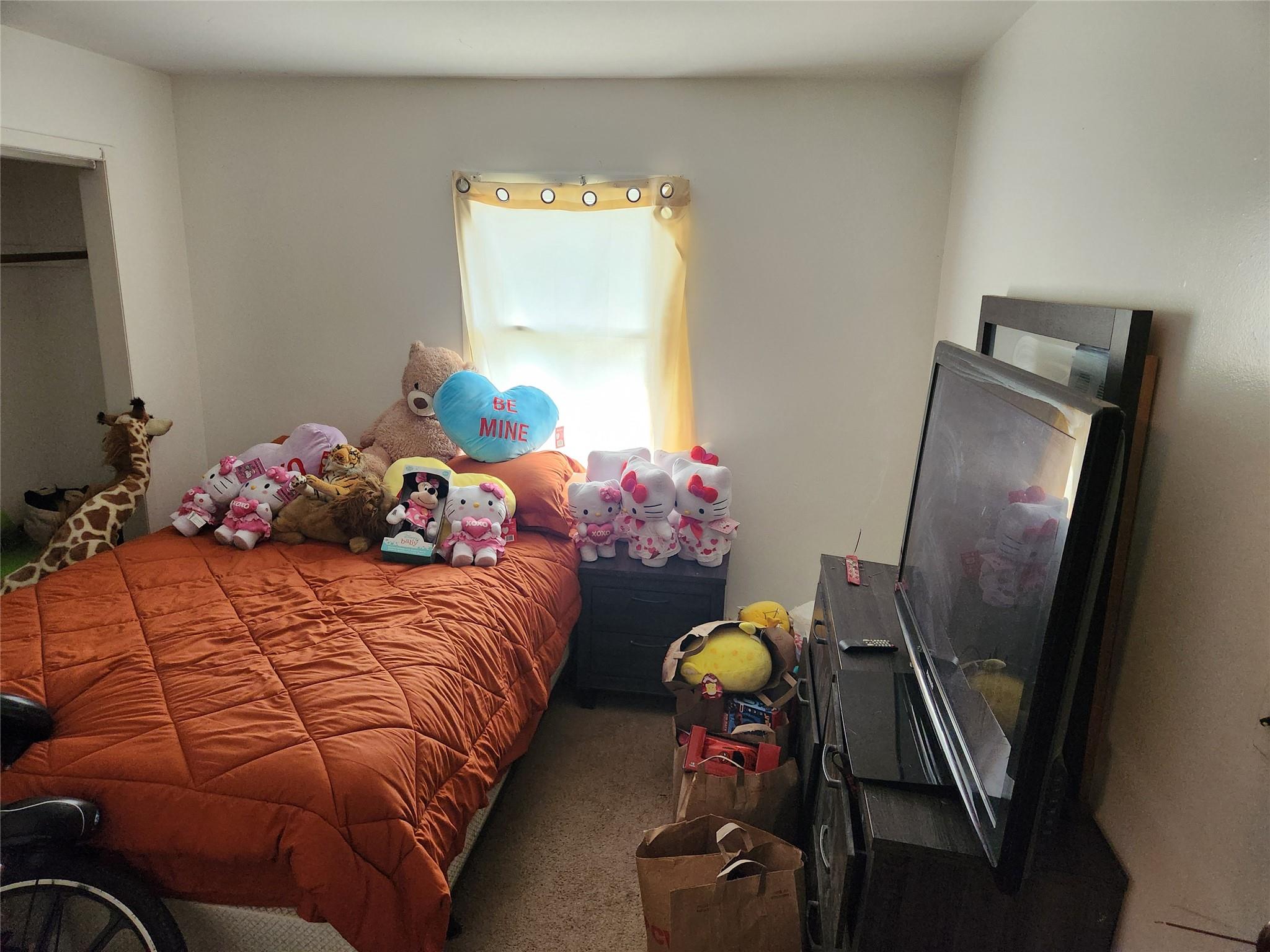 #17 photo, 35 Mulford Place, Hempstead , NY 11550