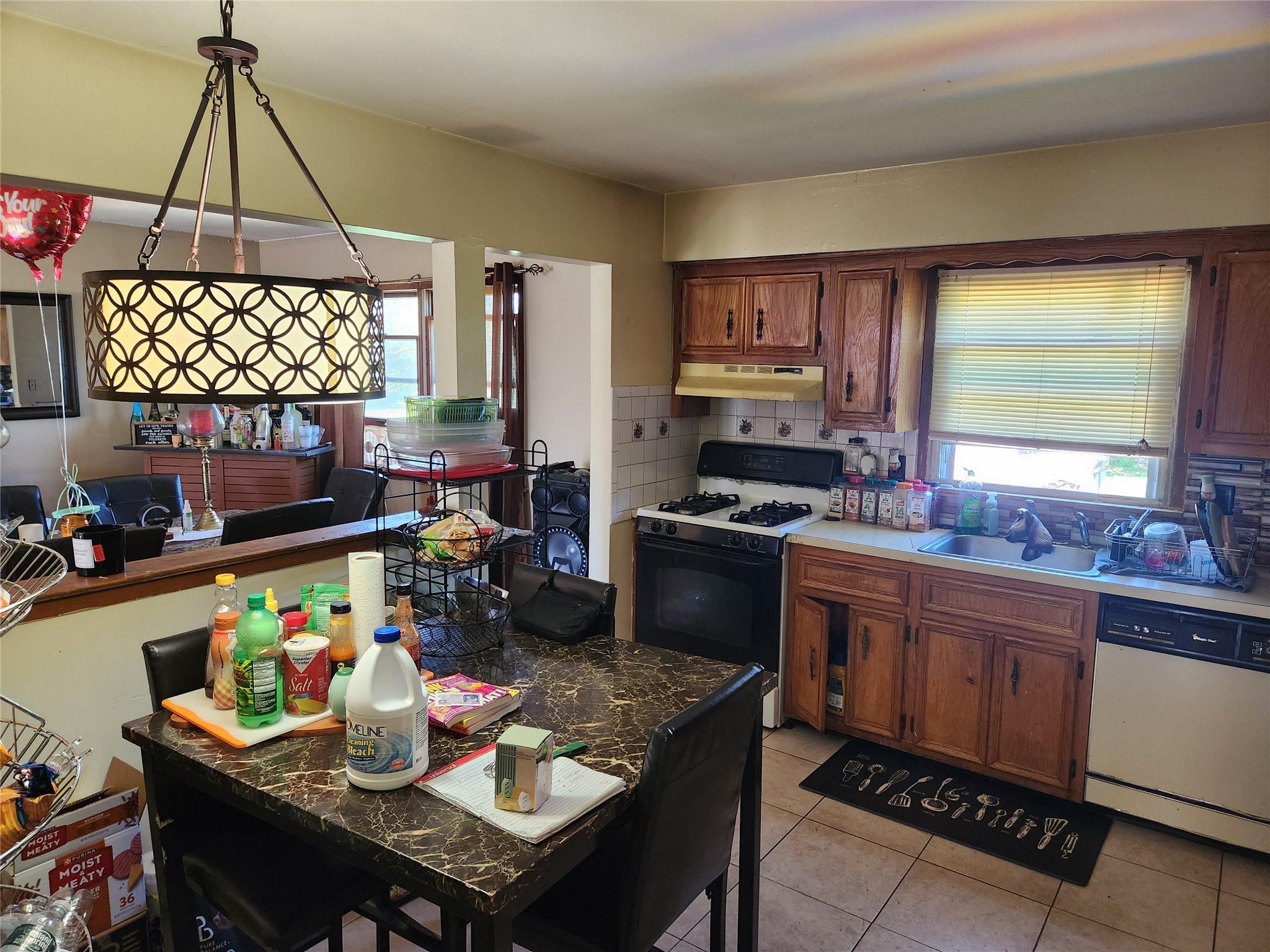 #8 photo, 35 Mulford Place, Hempstead , NY 11550