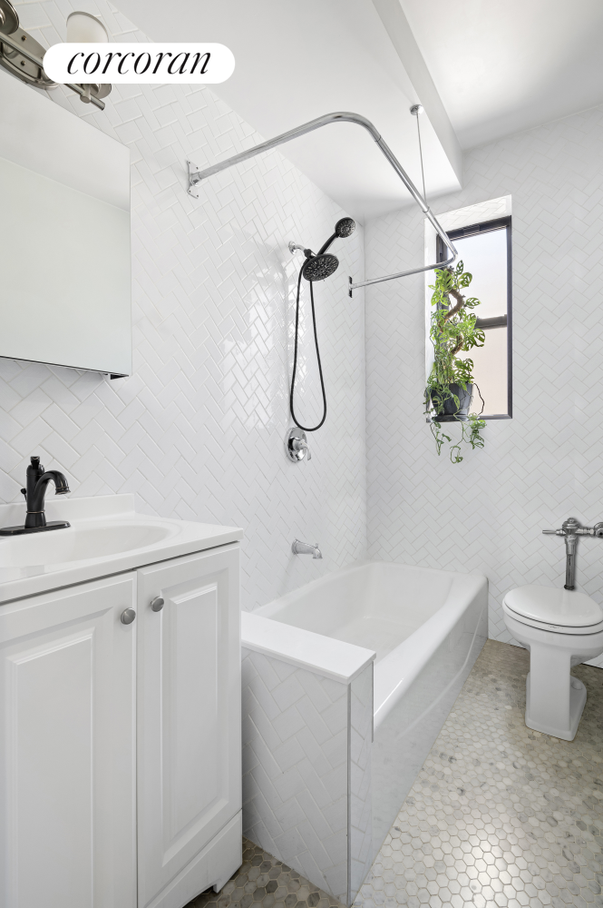 #7 photo, 96 ARDEN Street, マンハッタン Fort George , NY 10040