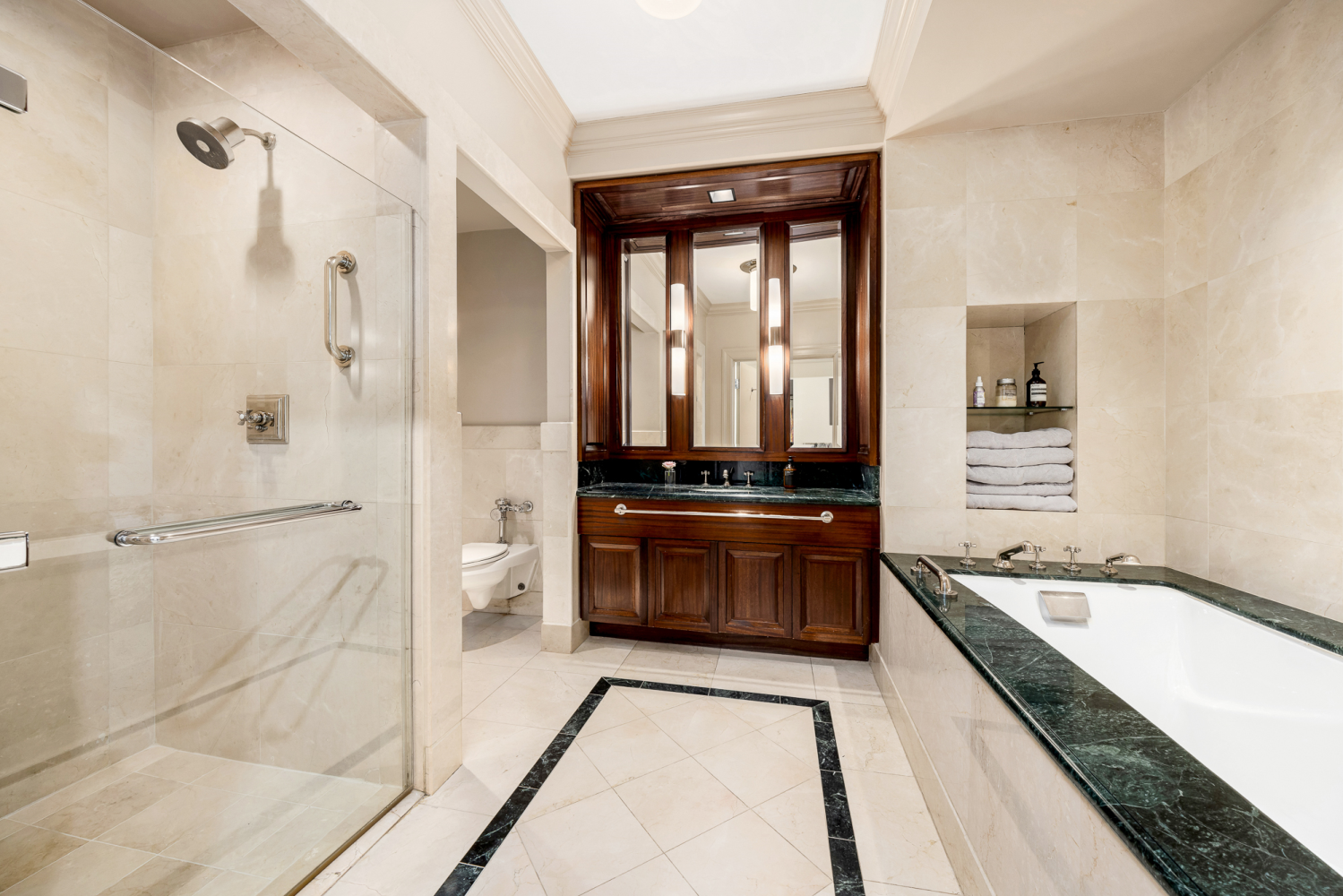 #9 photo, 55 WALL Street, マンハッタン Financial District , NY 10005