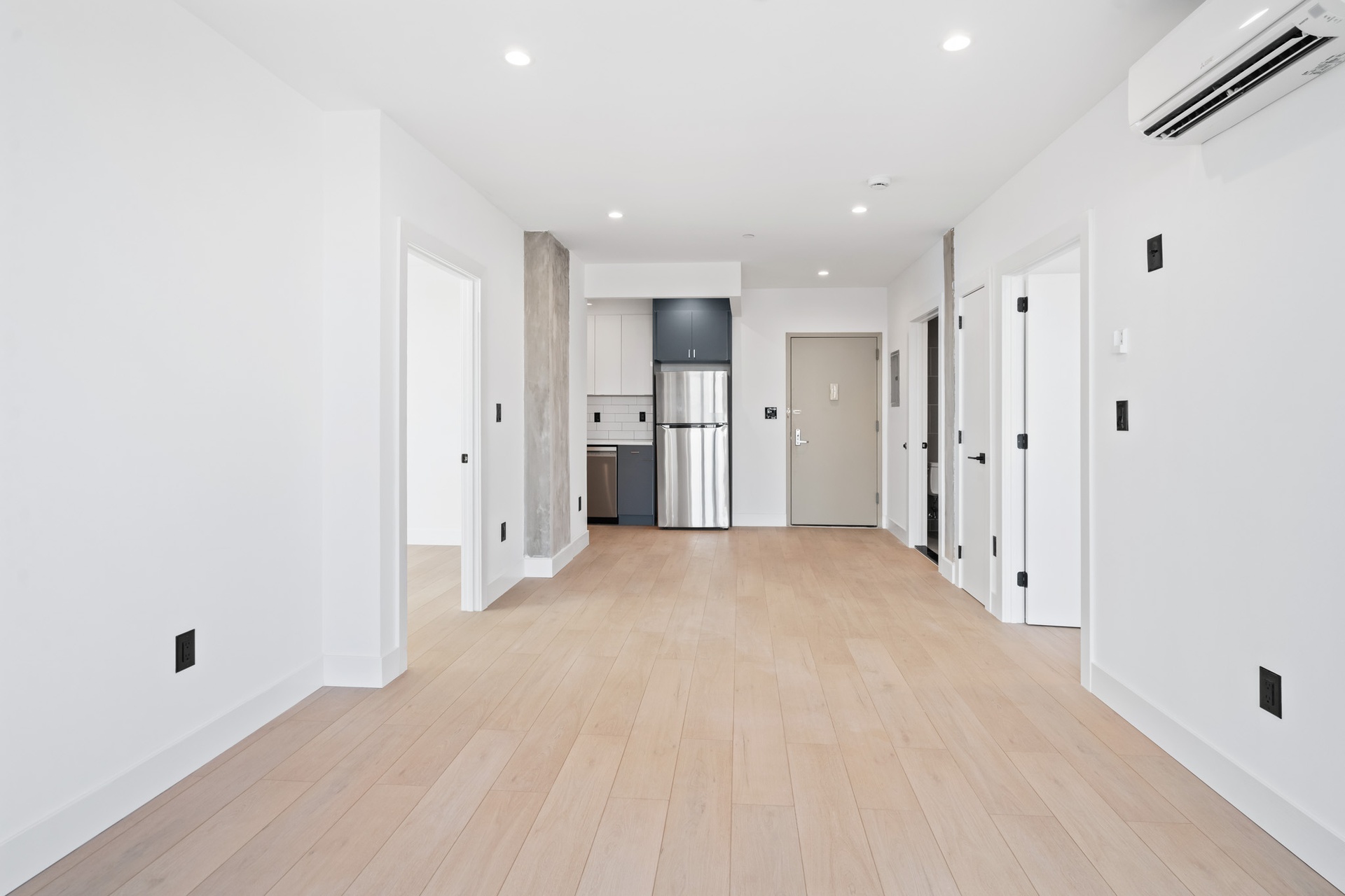 #7 photo, North Corona, クイーンズ区 North Corona , NY 11372