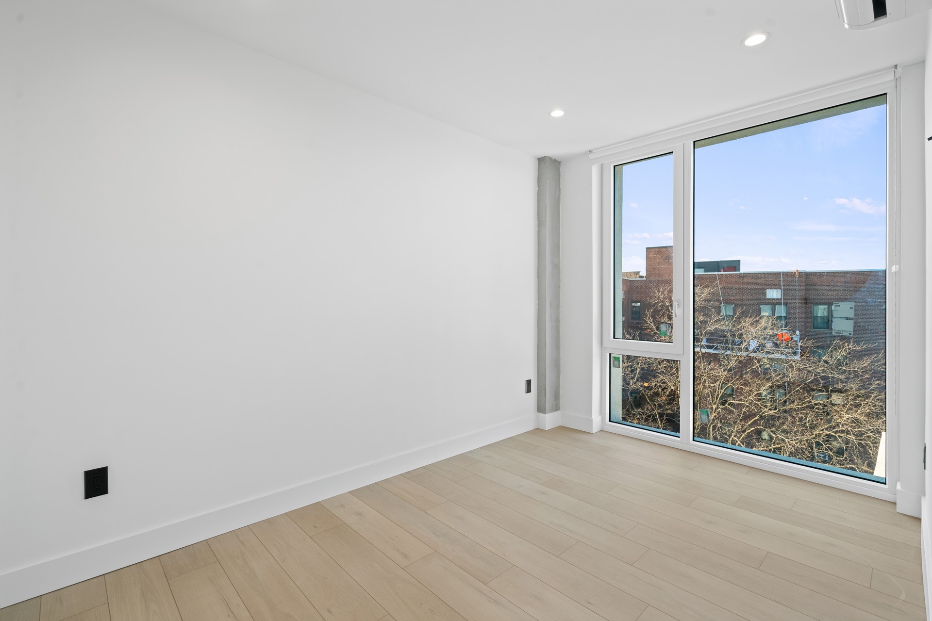 #8 photo, North Corona, クイーンズ区 North Corona , NY 11372