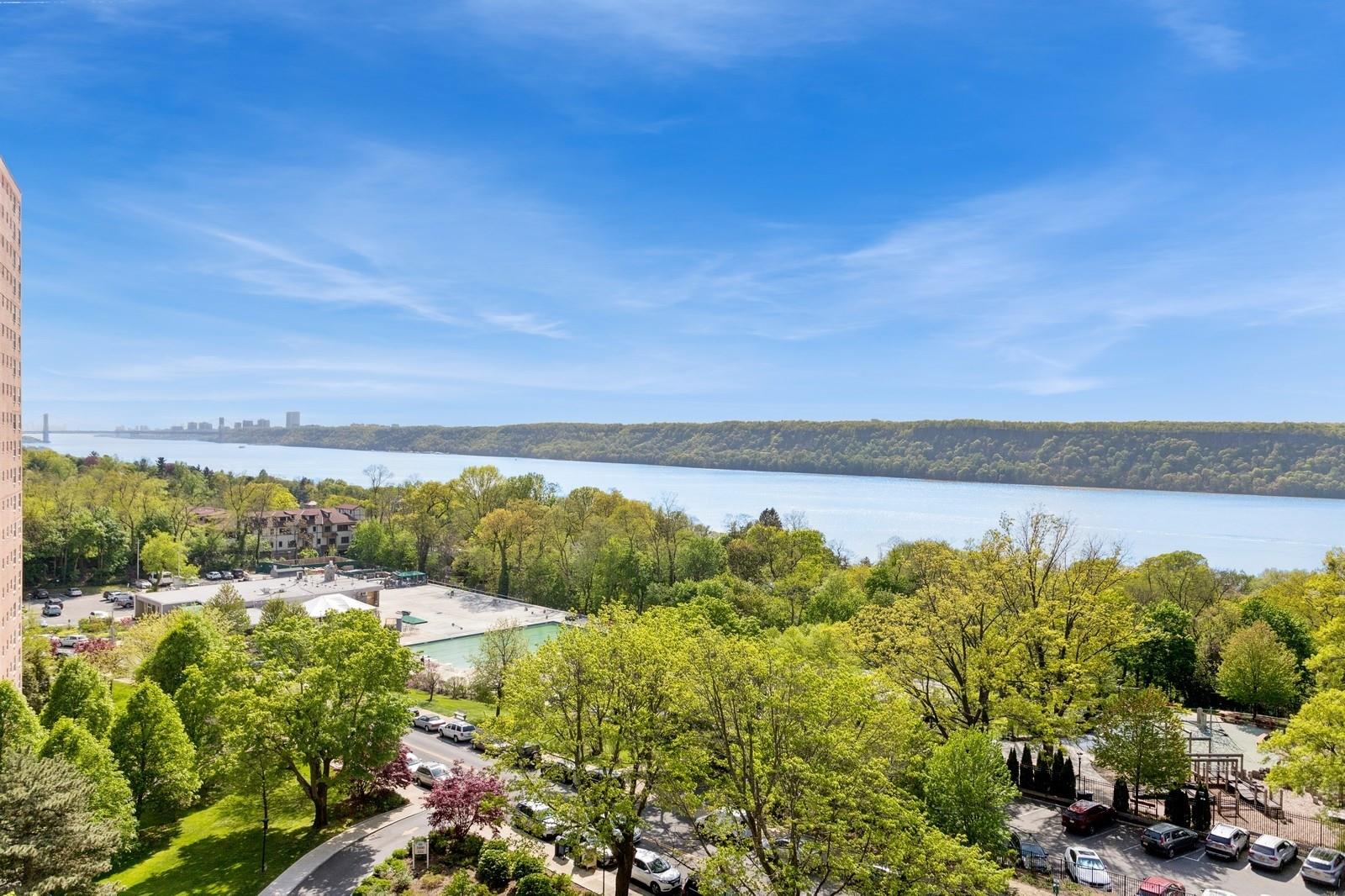 #13 photo, 5800 Arlington Avenue, ブロンクス区 Bronx , NY 10471