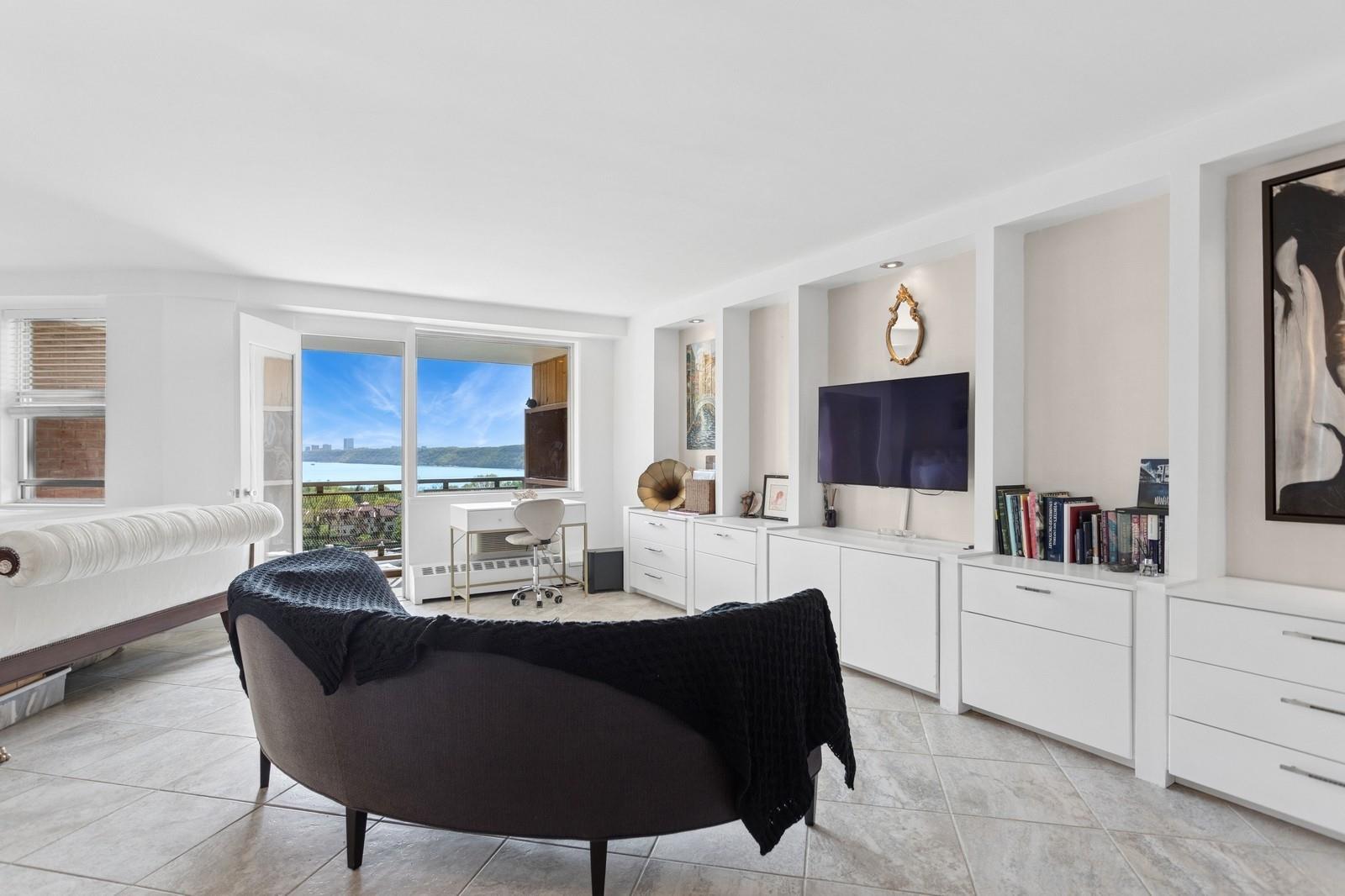 #6 photo, 5800 Arlington Avenue, ブロンクス区 Bronx , NY 10471