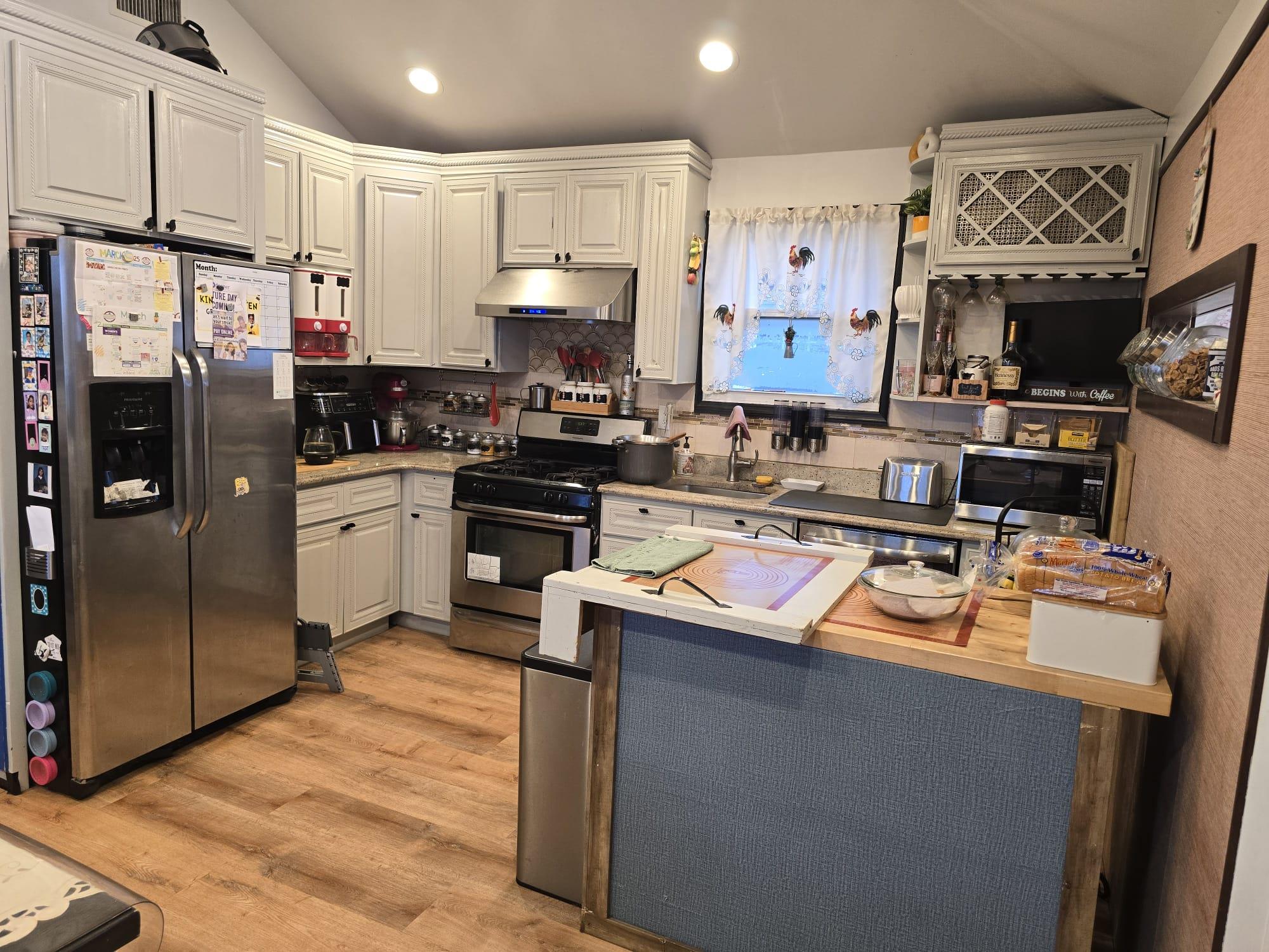 #3 photo, 516 Beach 45th Street, كوينز Far Rockaway , NY 11691