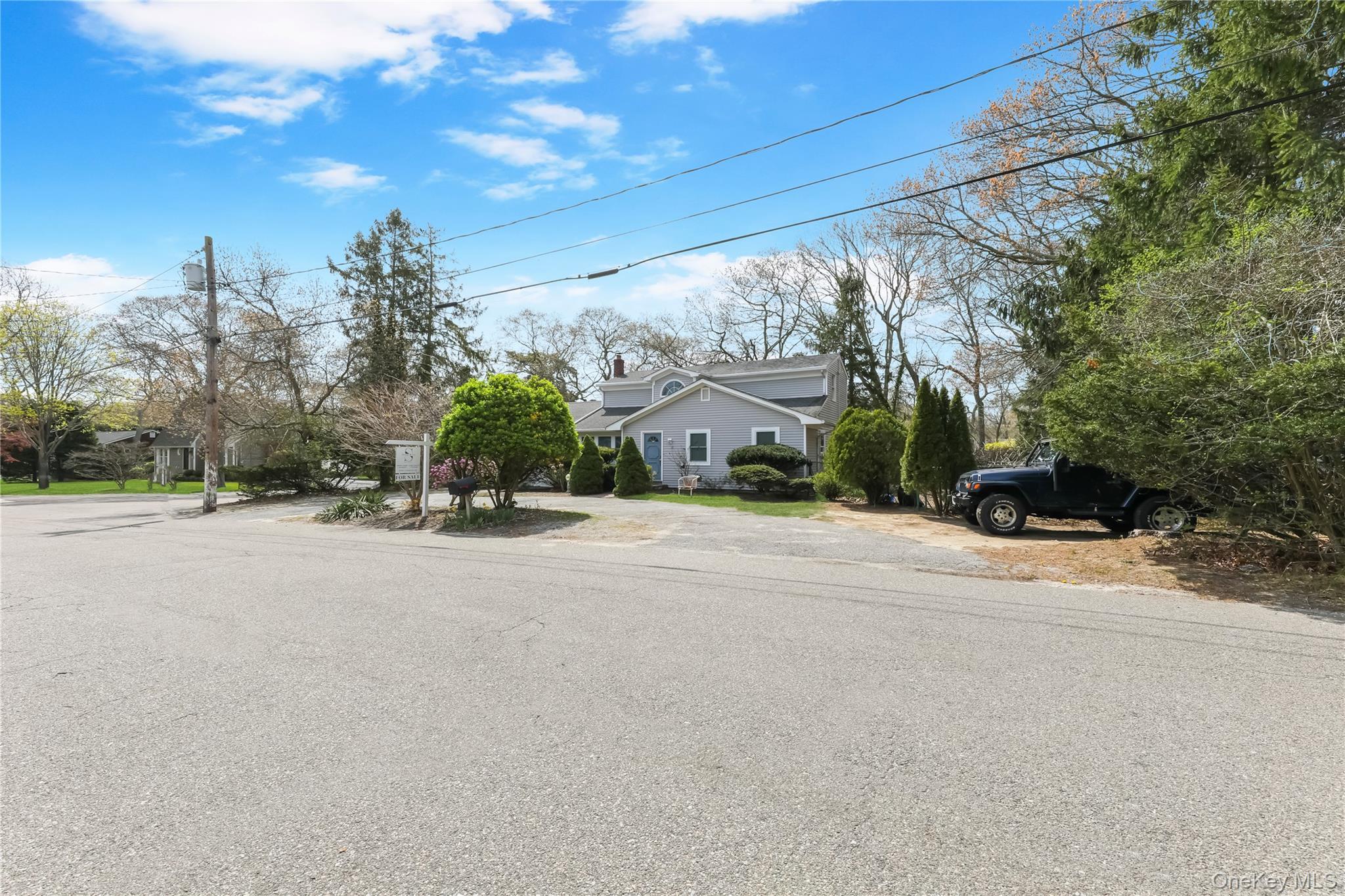 #3 photo, 60 School Street, سوفولك Hampton Bays , NY 11946