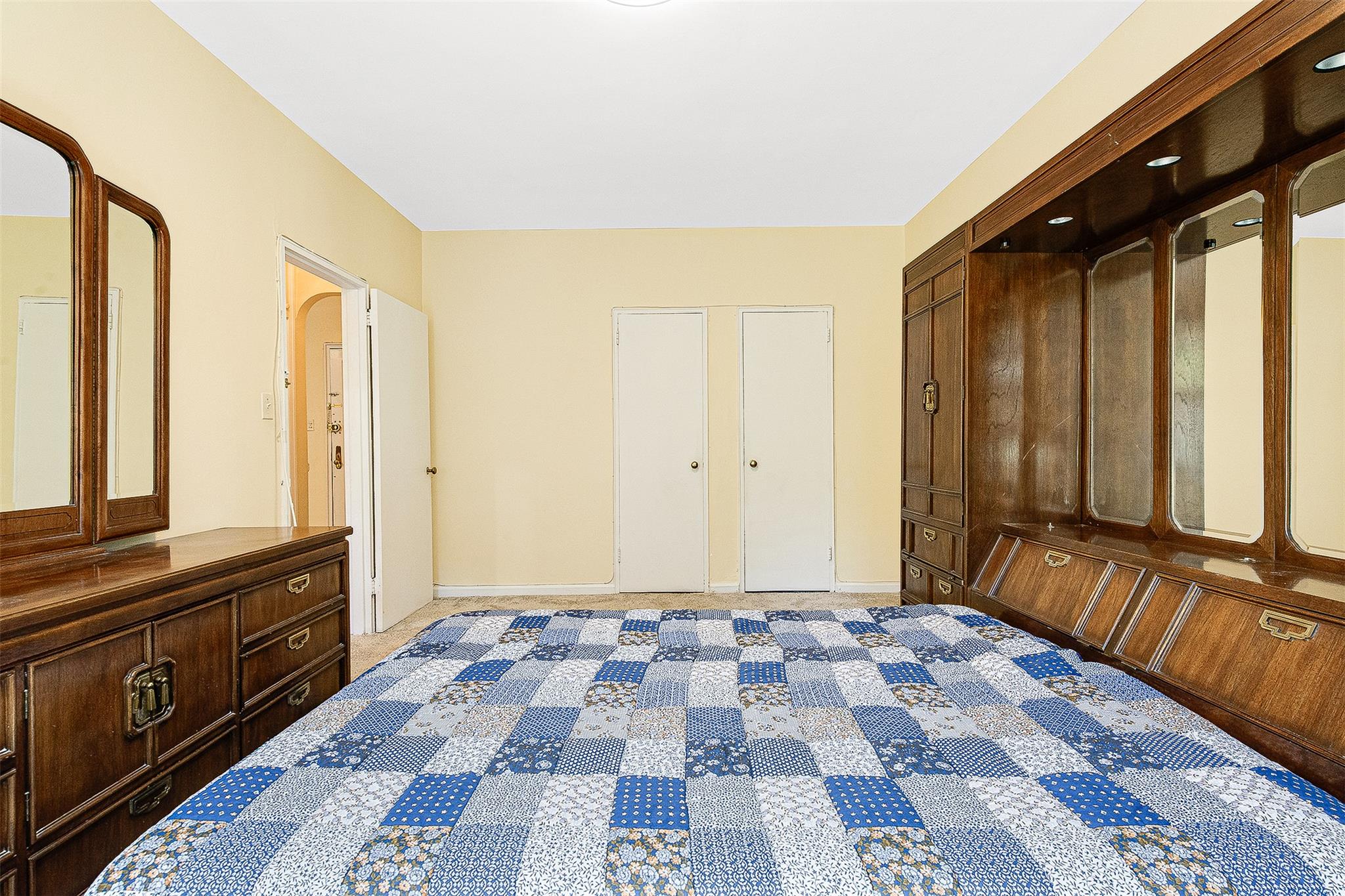 #5 photo, 69-60 108th Street, Forest Hills , NY 11375