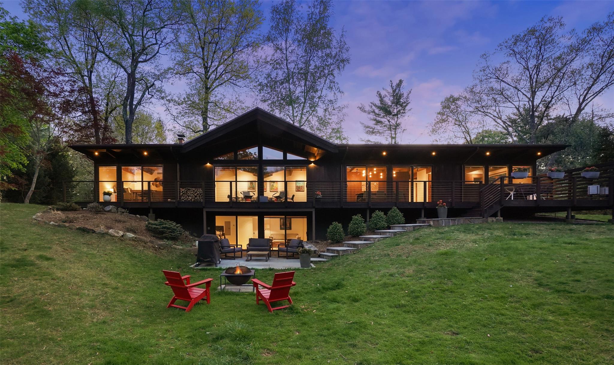 #1 photo, 1 Dellwood Lane, Ardsley , NY 10502