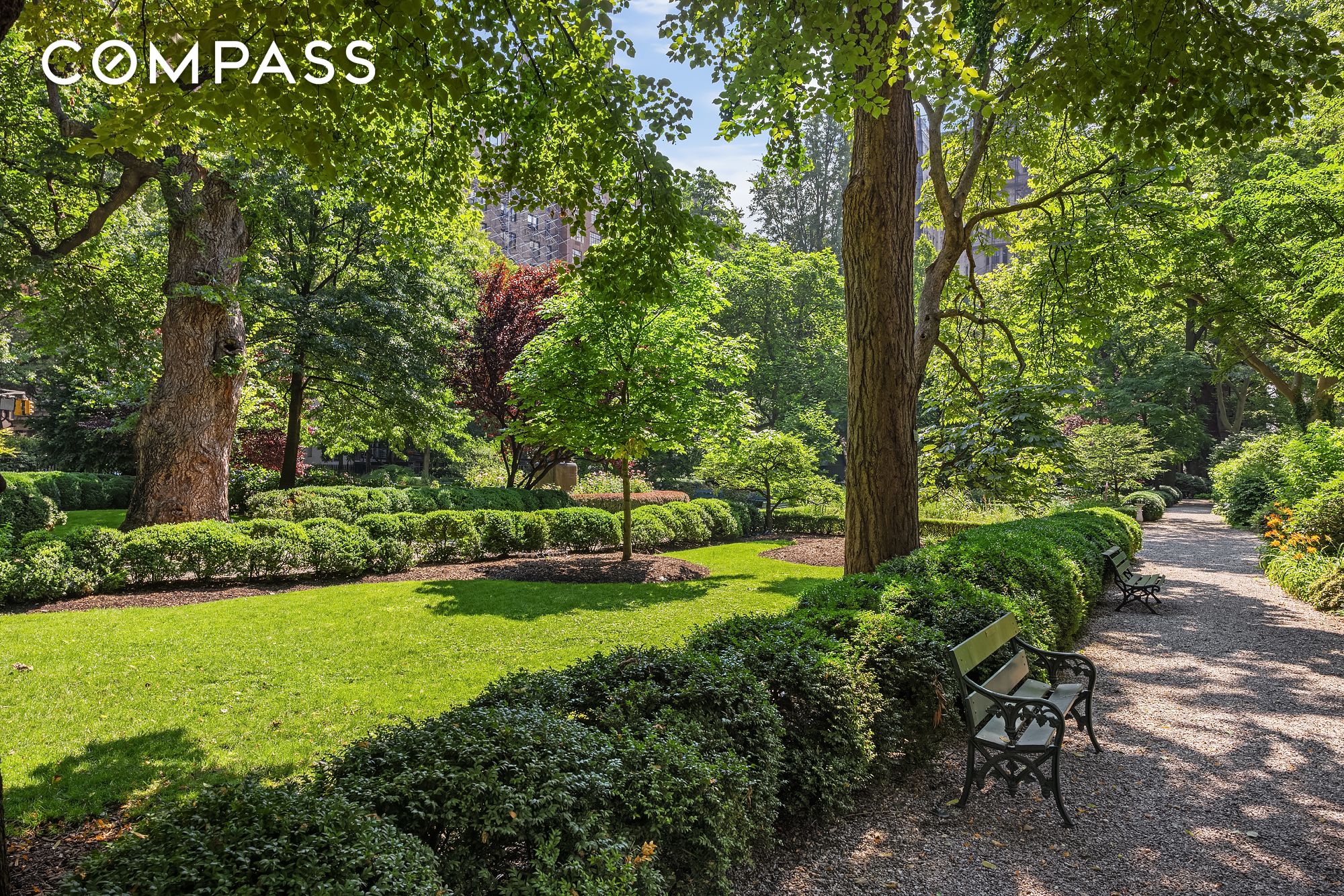 #13 photo, 13 Gramercy Park S, マンハッタン Gramercy , NY 10003