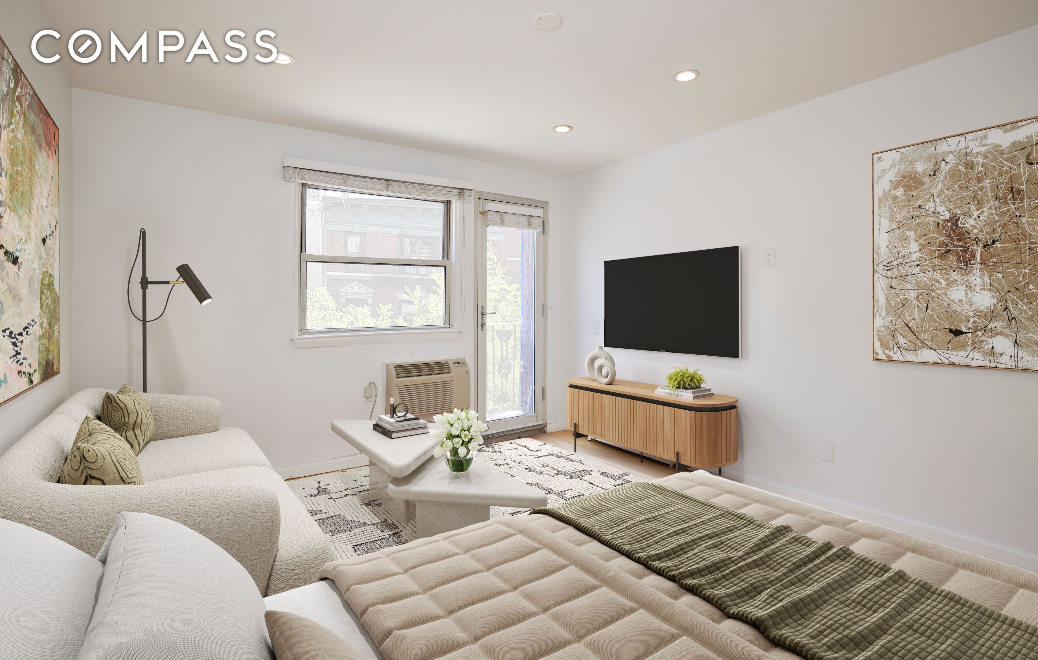 #1 photo, 211 Thompson Street, Greenwich Village , NY 10012