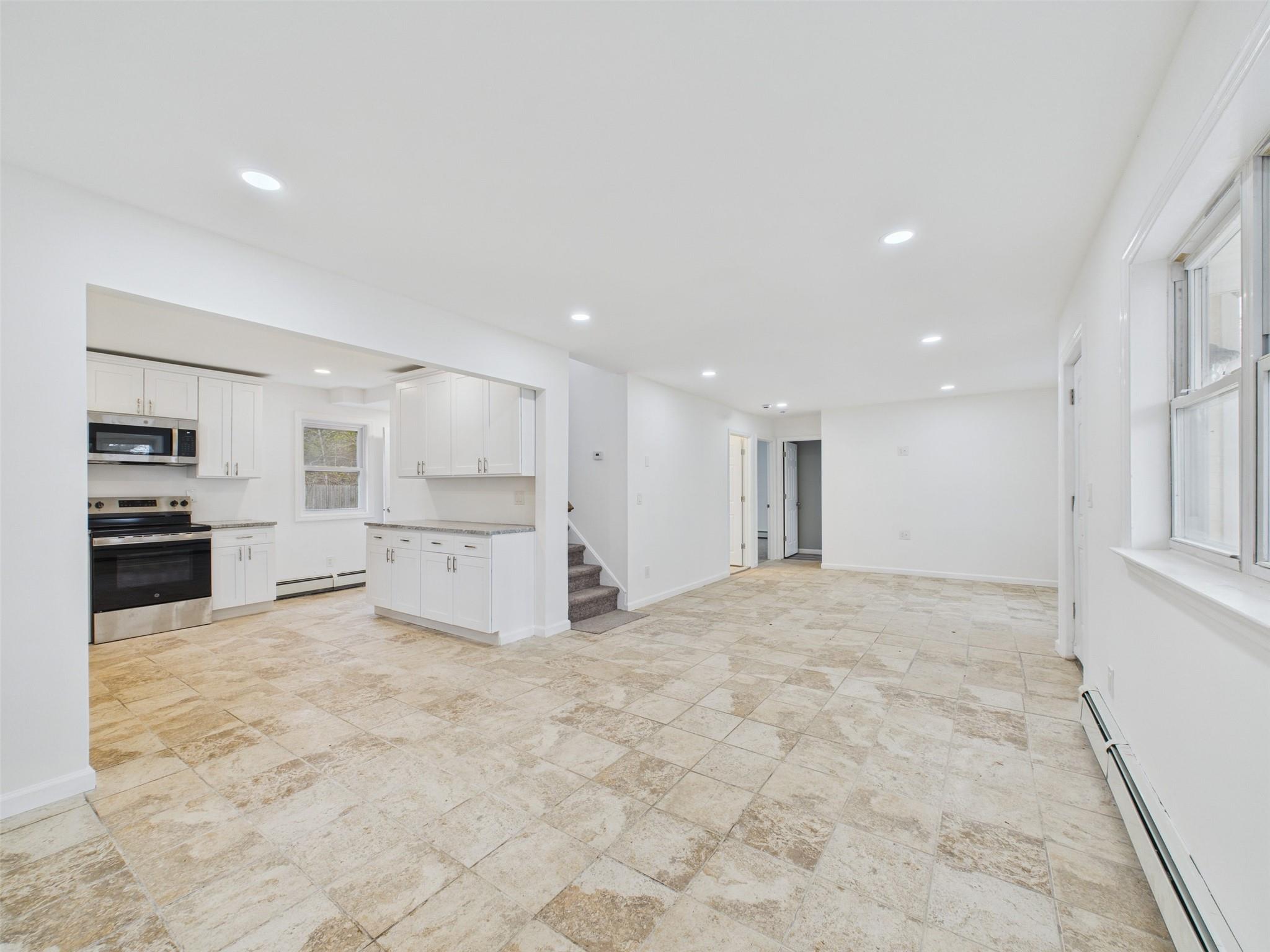 #11 photo, 613 Bourdois Avenue, サフォーク郡 Bellport , NY 11713