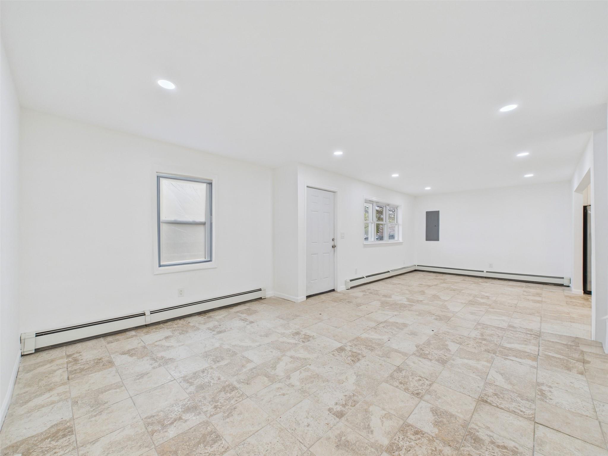 #15 photo, 613 Bourdois Avenue, サフォーク郡 Bellport , NY 11713