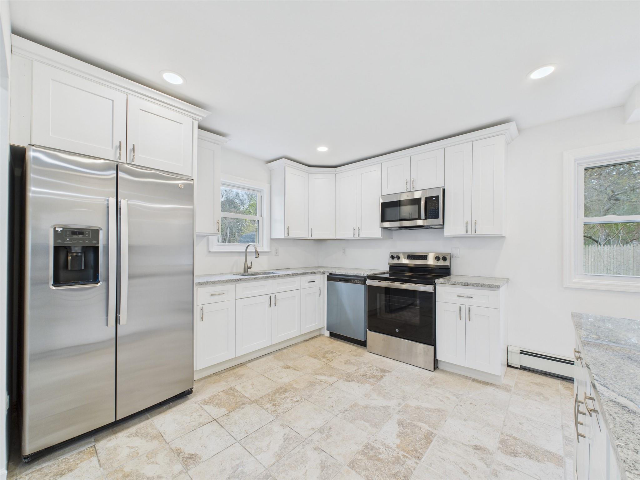 #8 photo, 613 Bourdois Avenue, サフォーク郡 Bellport , NY 11713