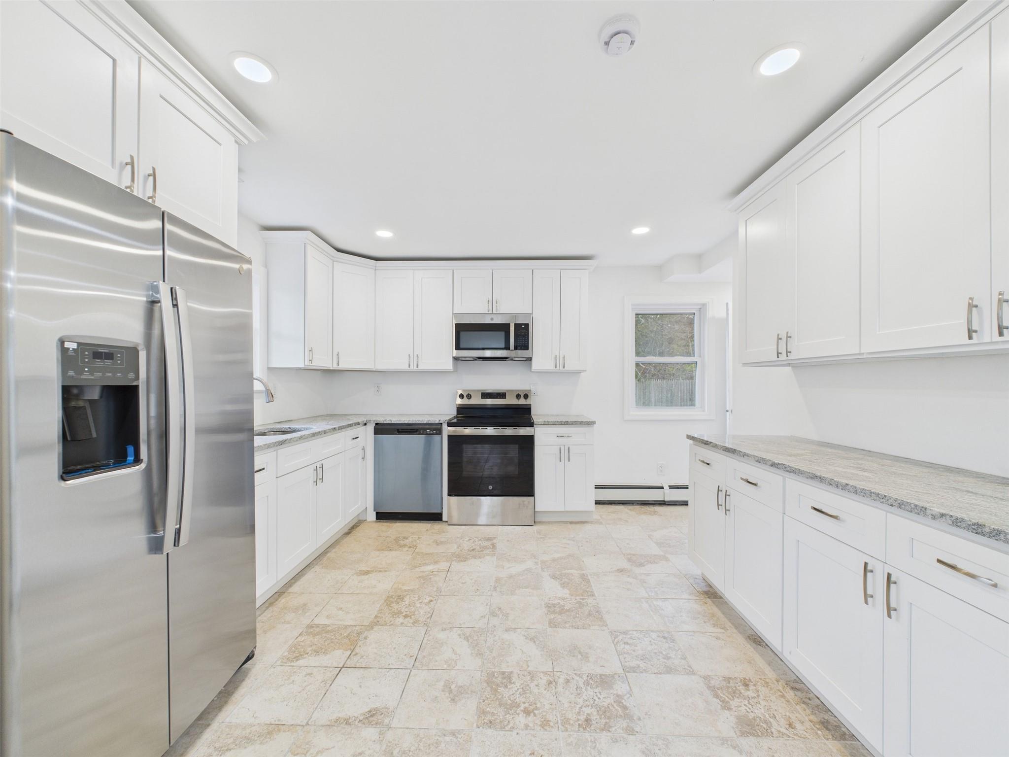 #9 photo, 613 Bourdois Avenue, サフォーク郡 Bellport , NY 11713