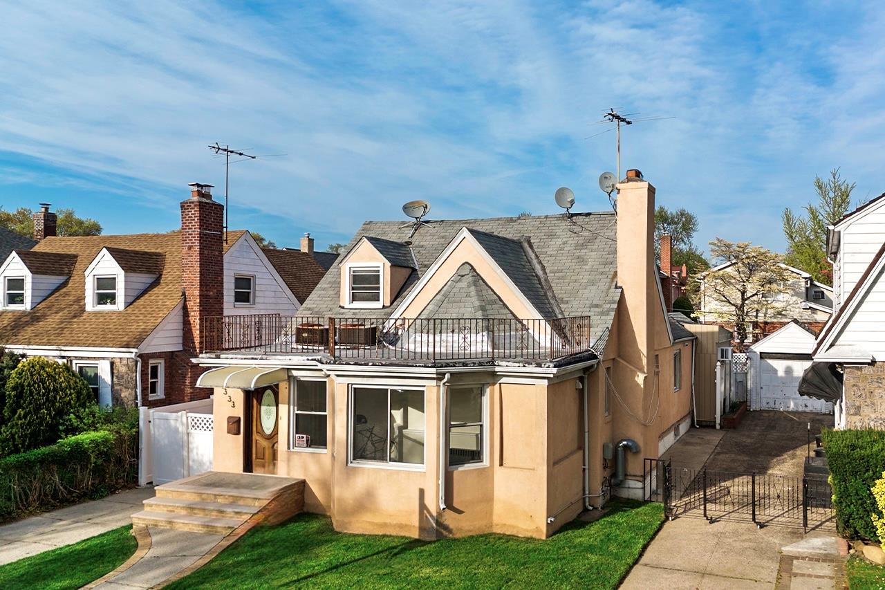 #1 photo, 7333 188th Street, كوينز Fresh Meadows , NY 11366