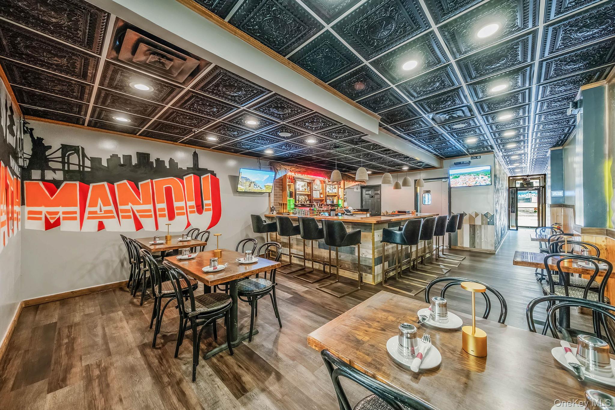 #4 photo, 61 1/2 Glen Street, ナッソー郡 Glen Cove , NY 11542