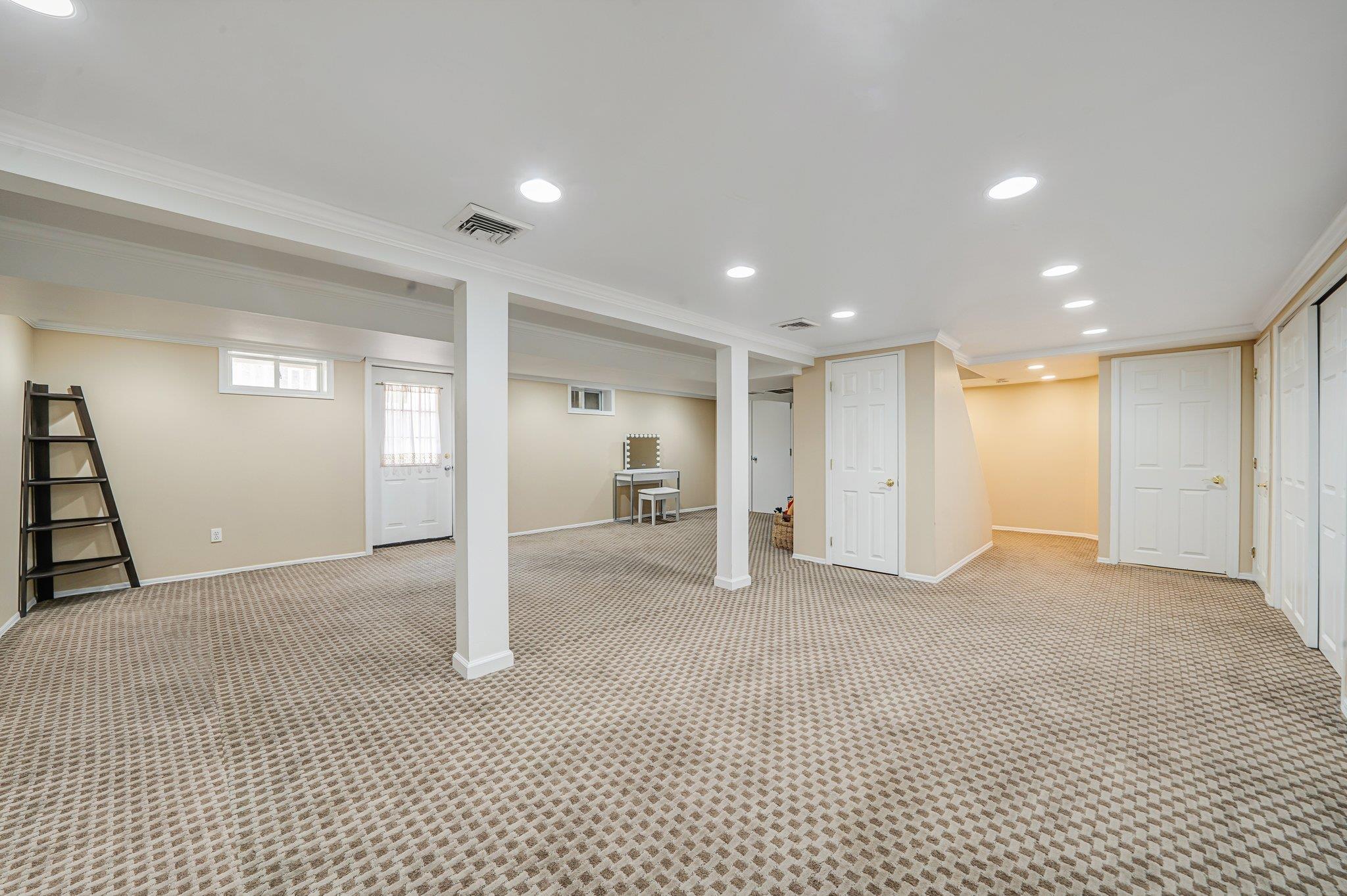 #16 photo, 92 Dovecote Lane, サフォーク郡 Commack , NY 11725