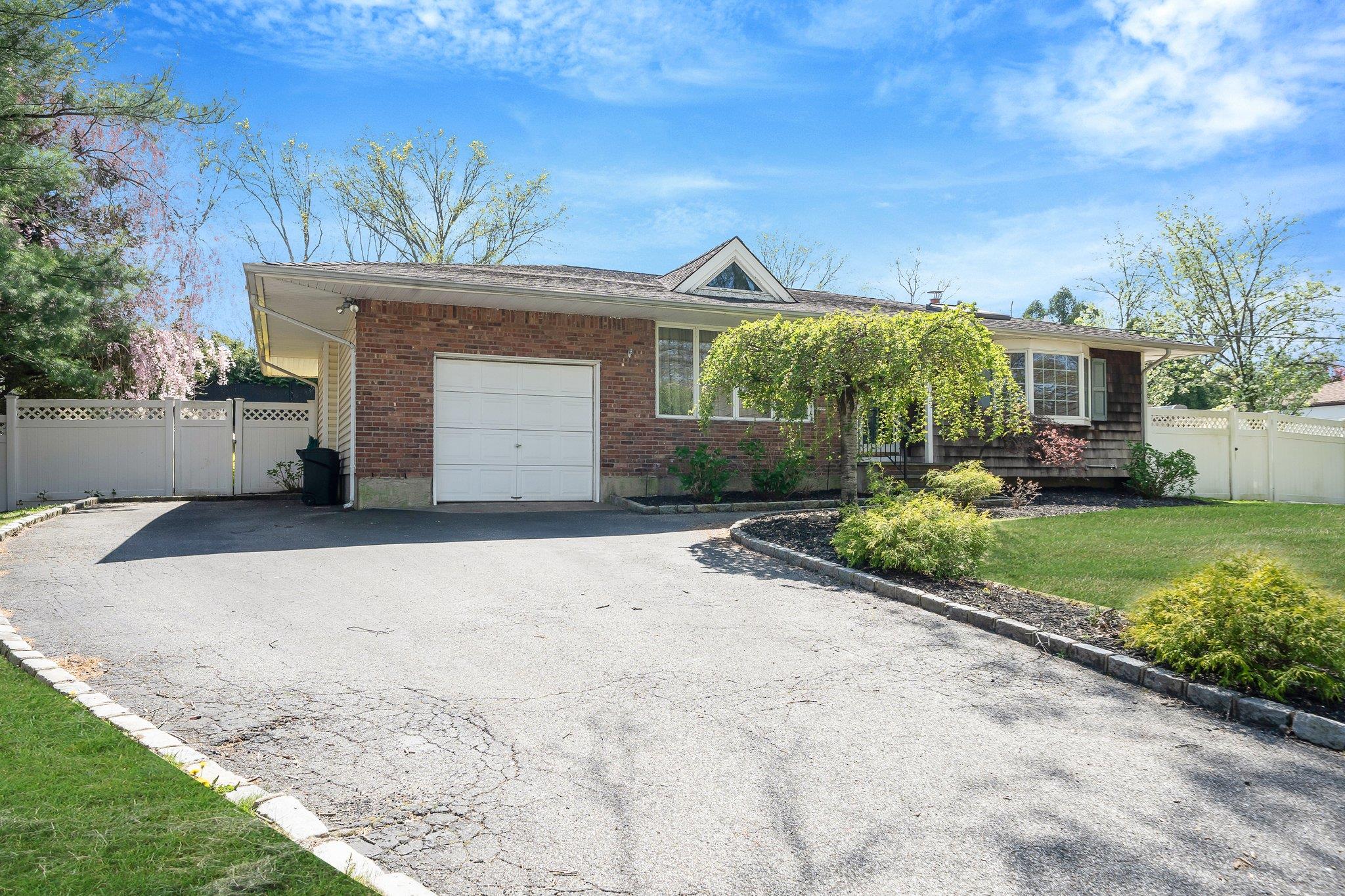 #3 photo, 92 Dovecote Lane, サフォーク郡 Commack , NY 11725